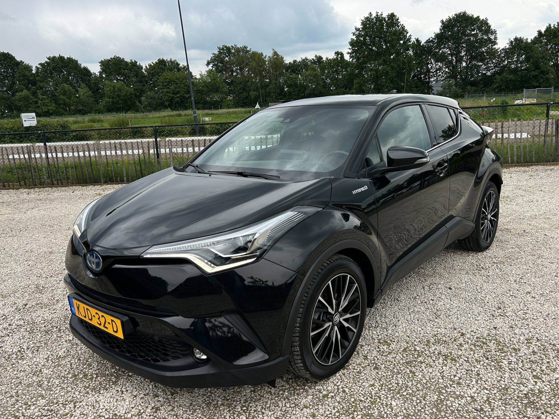 Foto van Toyota Toyota C-hr