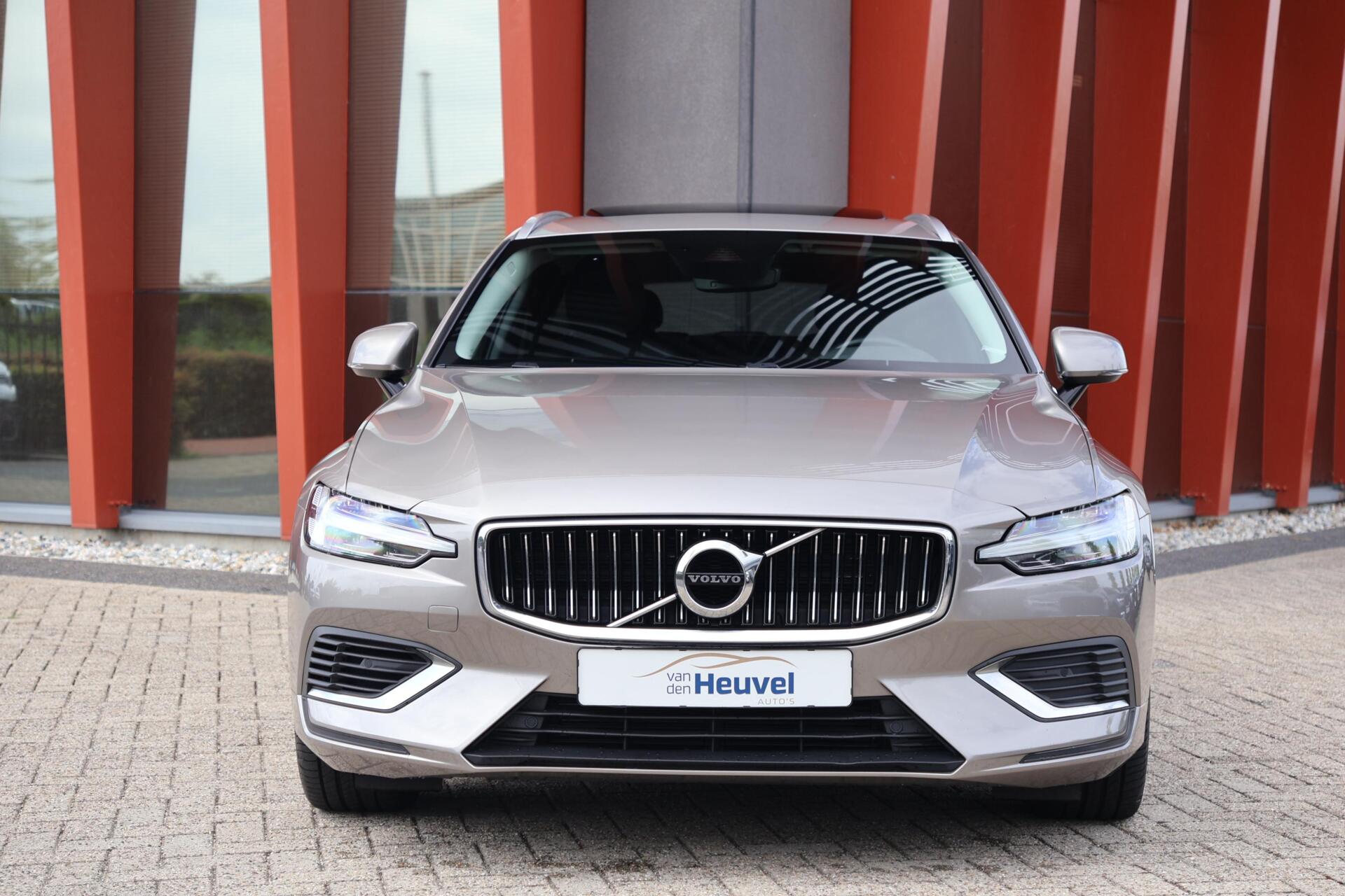 Foto van Volvo V60 T8 Twin Engine