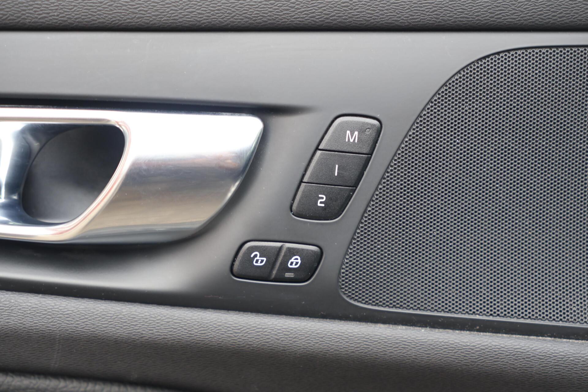 Foto van Volvo V60 T8 Twin Engine
