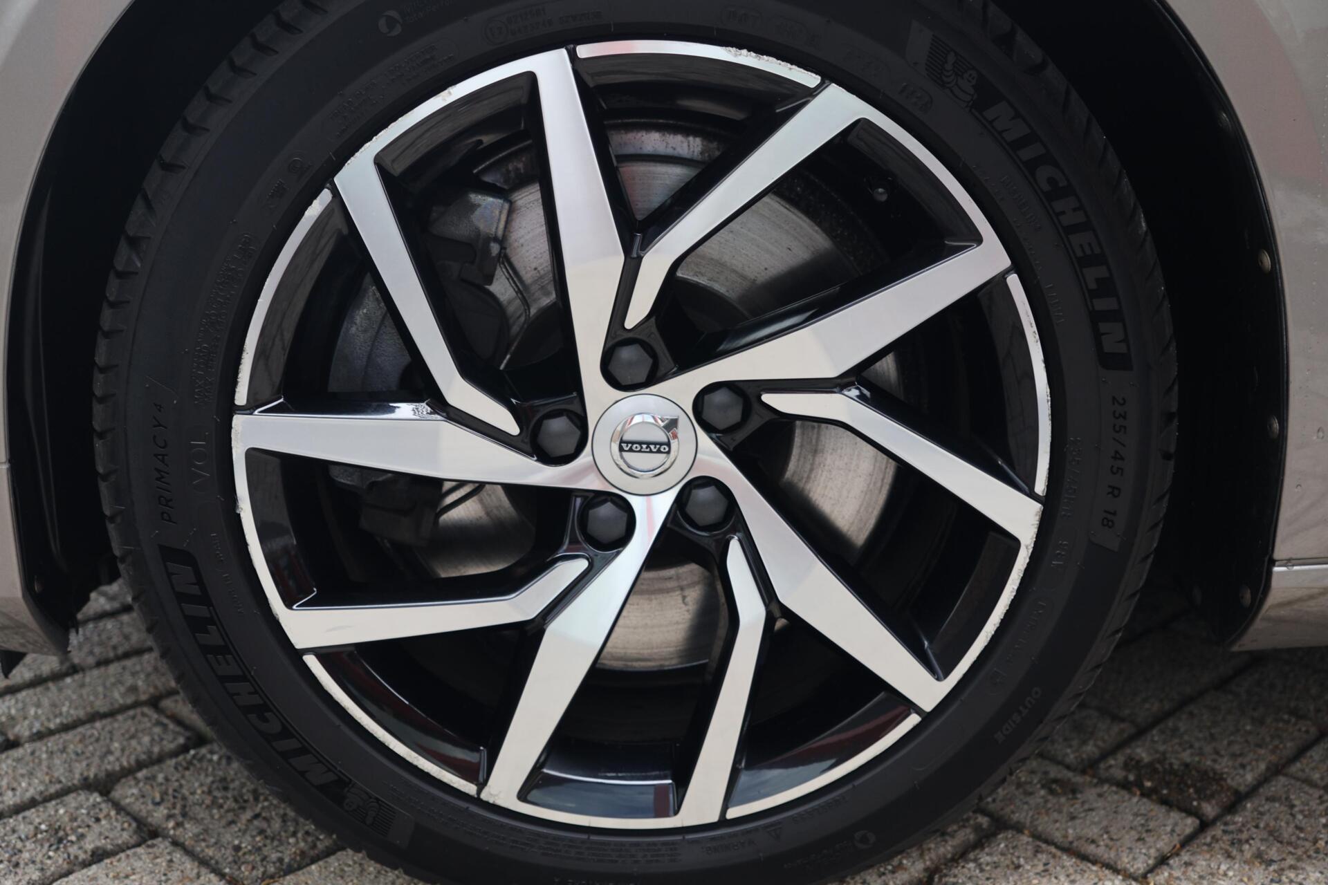 Foto van Volvo V60 T8 Twin Engine