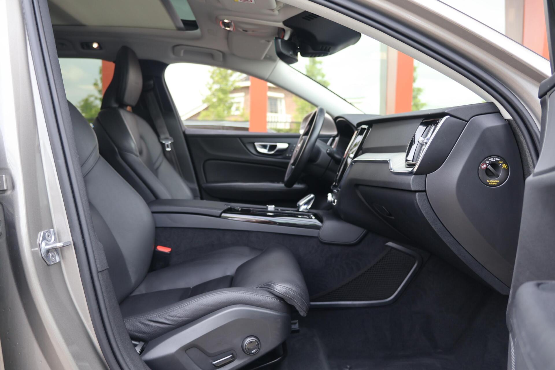 Foto van Volvo V60 T8 Twin Engine