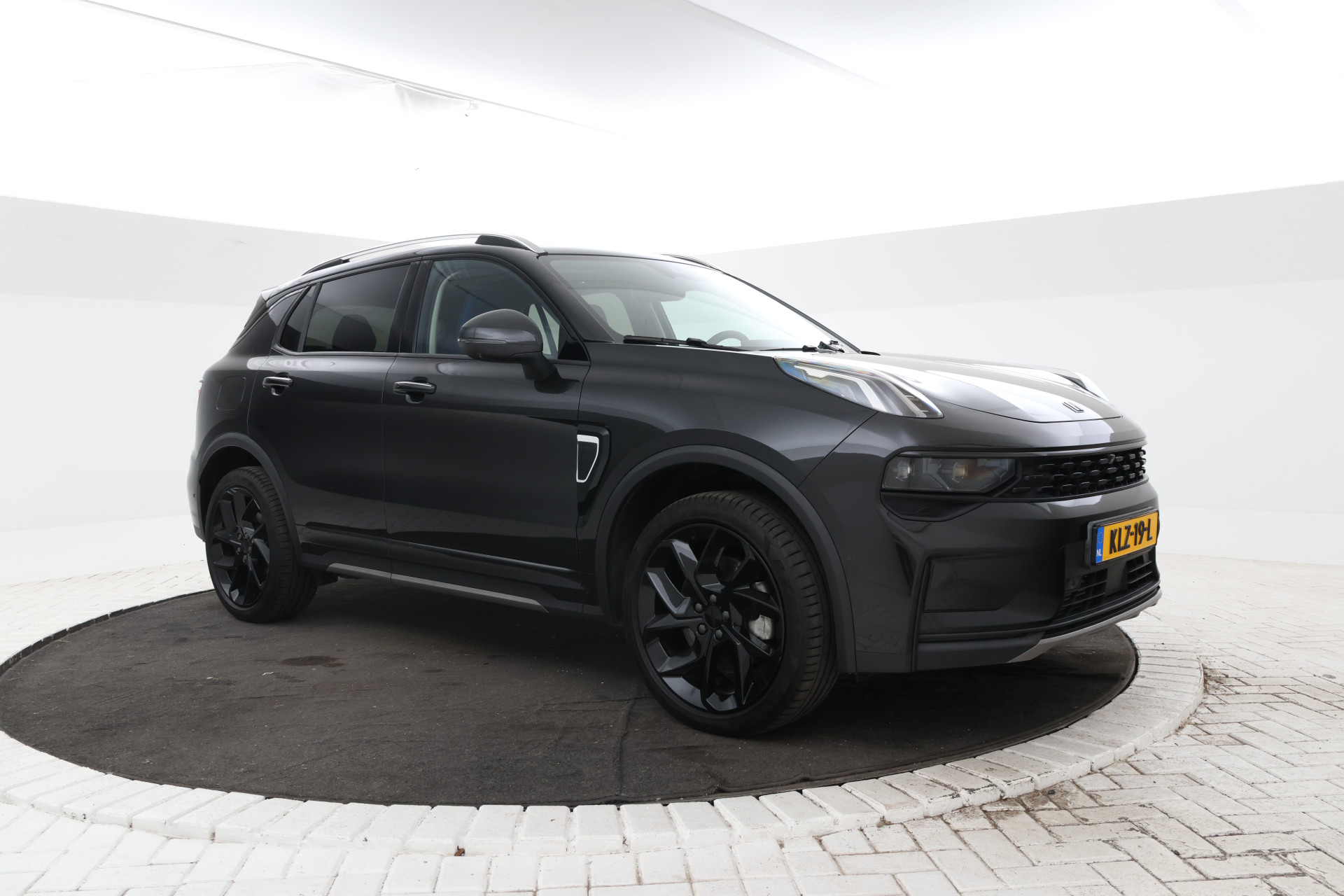 Foto van Lynk&co LYNK & Co 01