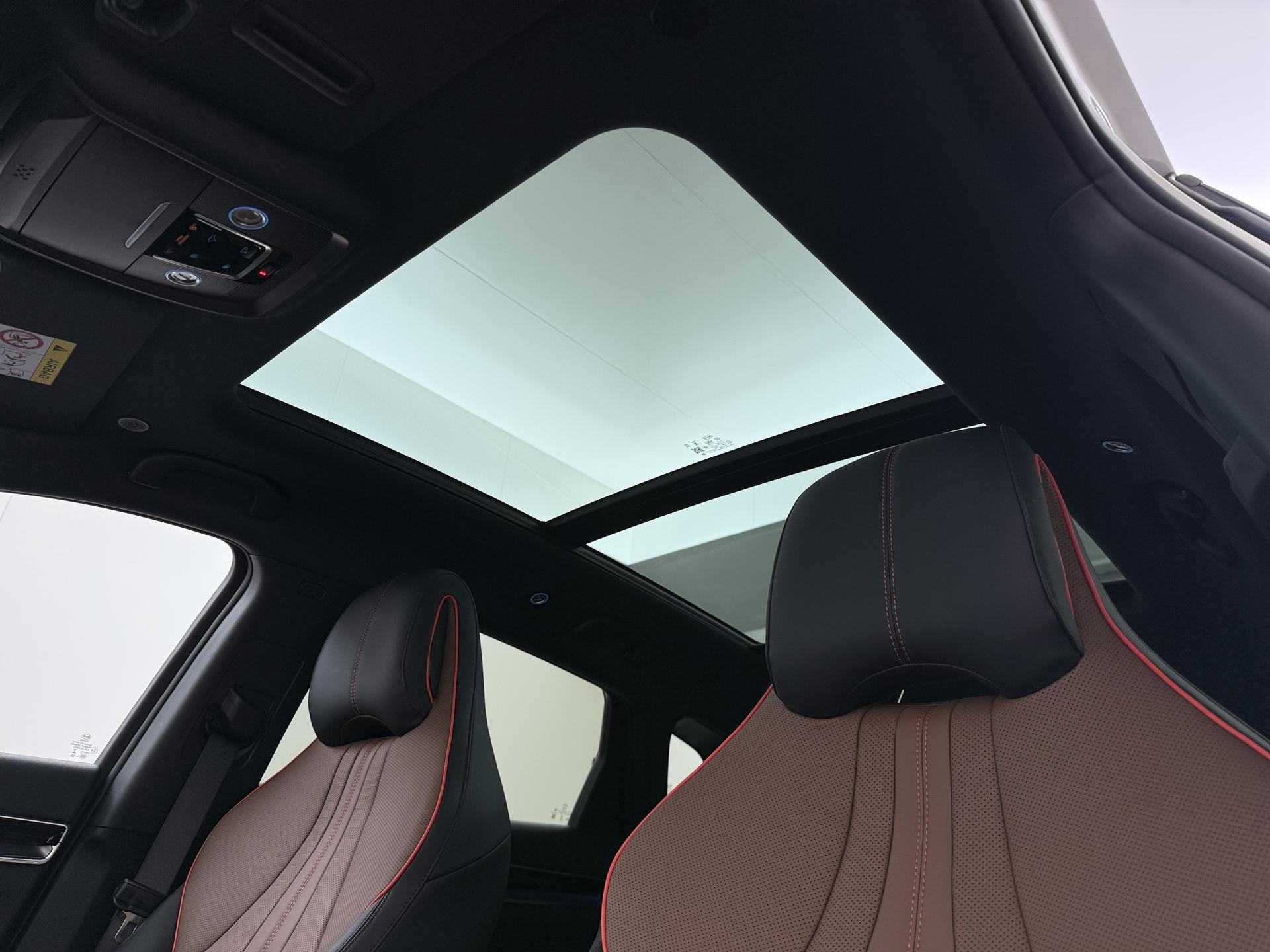 Foto van BYD BYD Seal U Dm-i