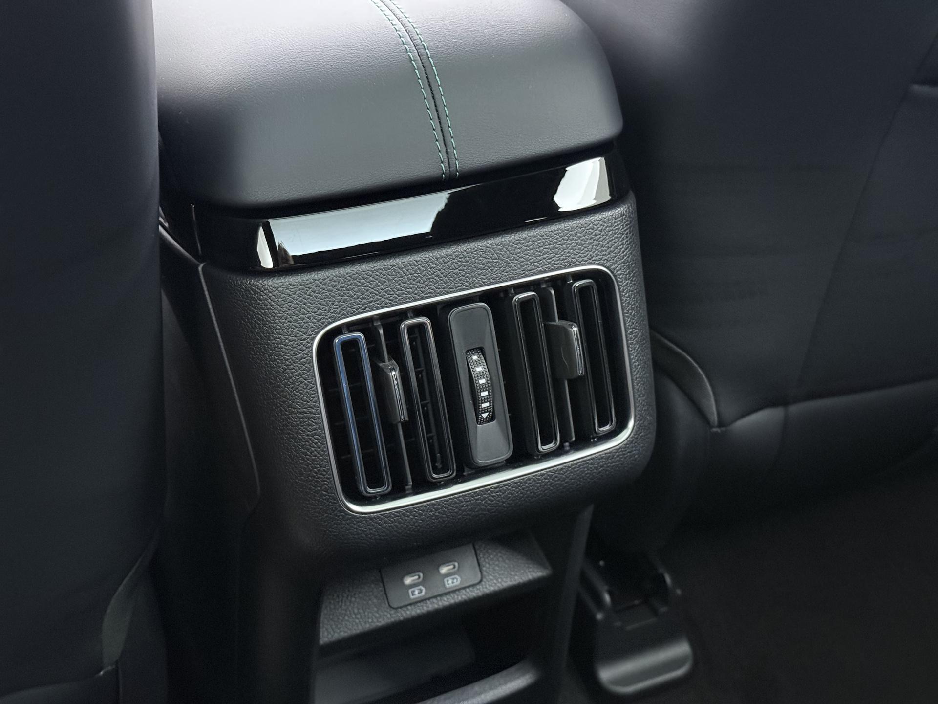 Foto van BYD BYD Seal U Dm-i