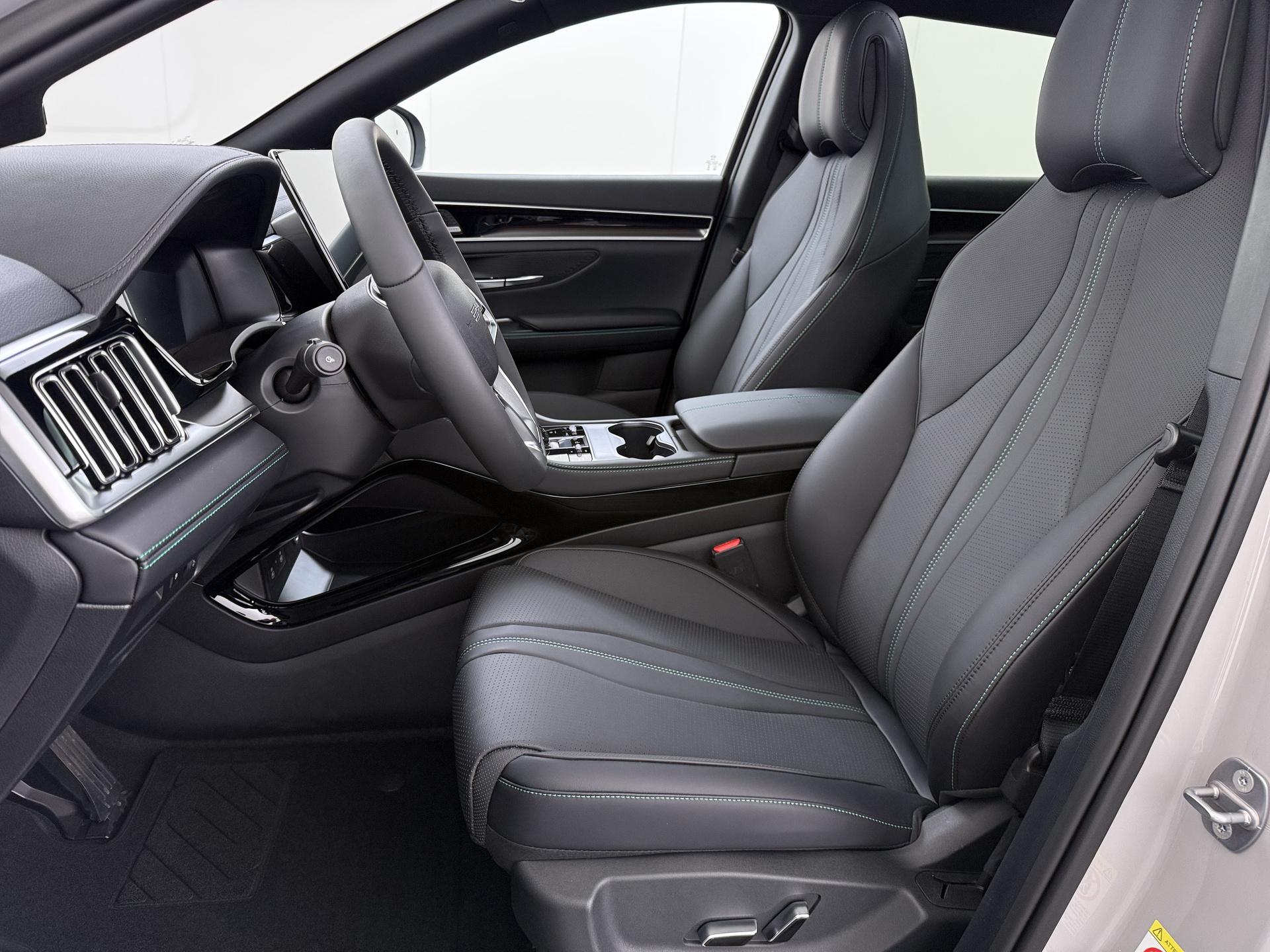 Foto van BYD BYD Seal U Dm-i