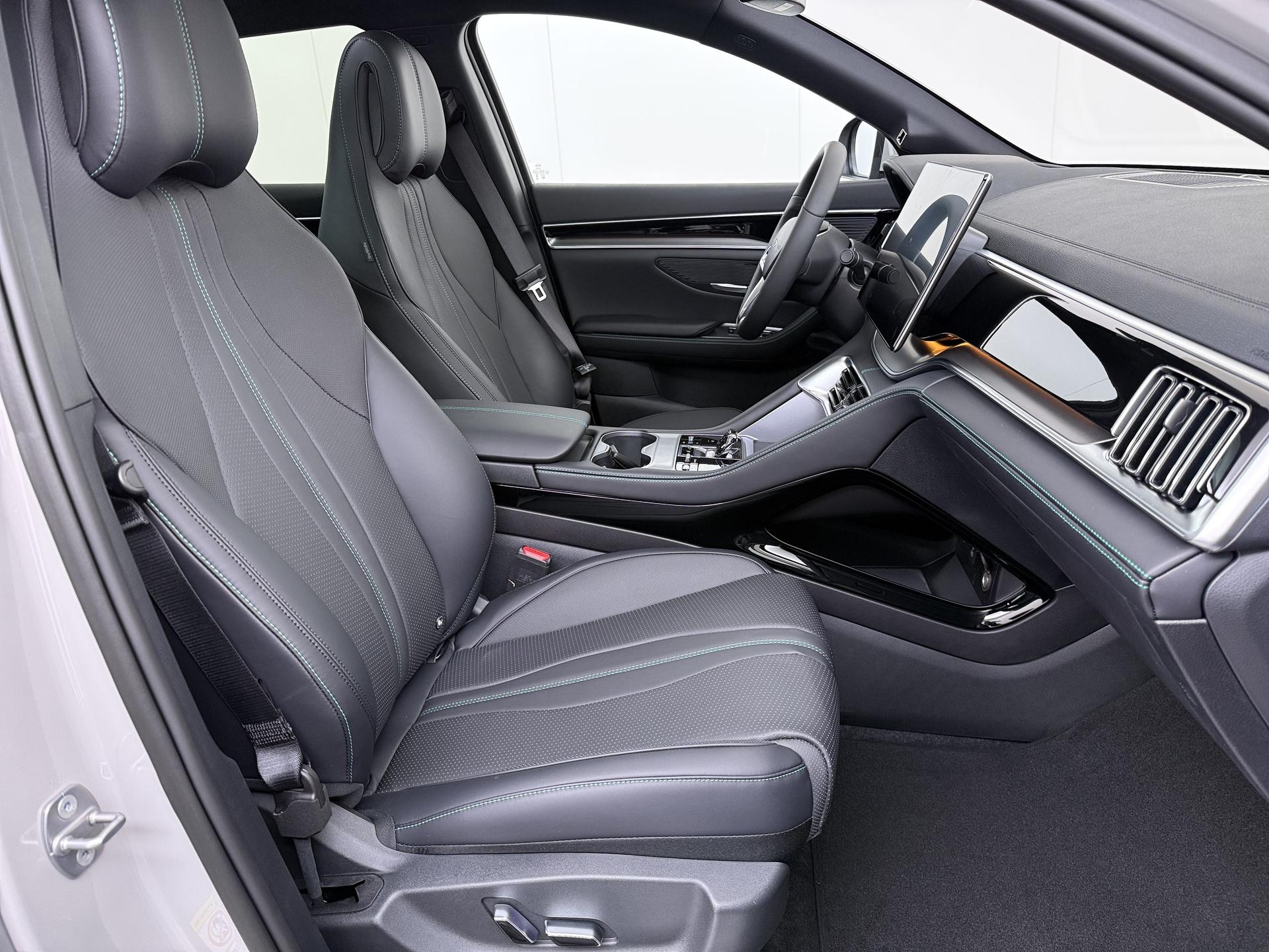 Foto van BYD BYD Seal U Dm-i