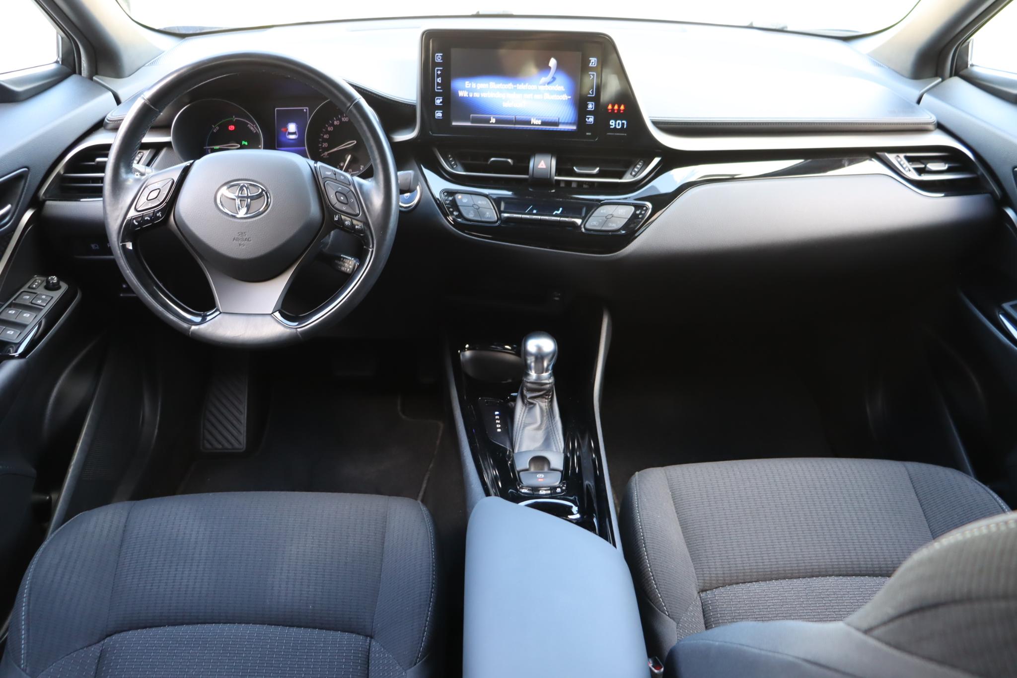 Foto van Toyota C-hr