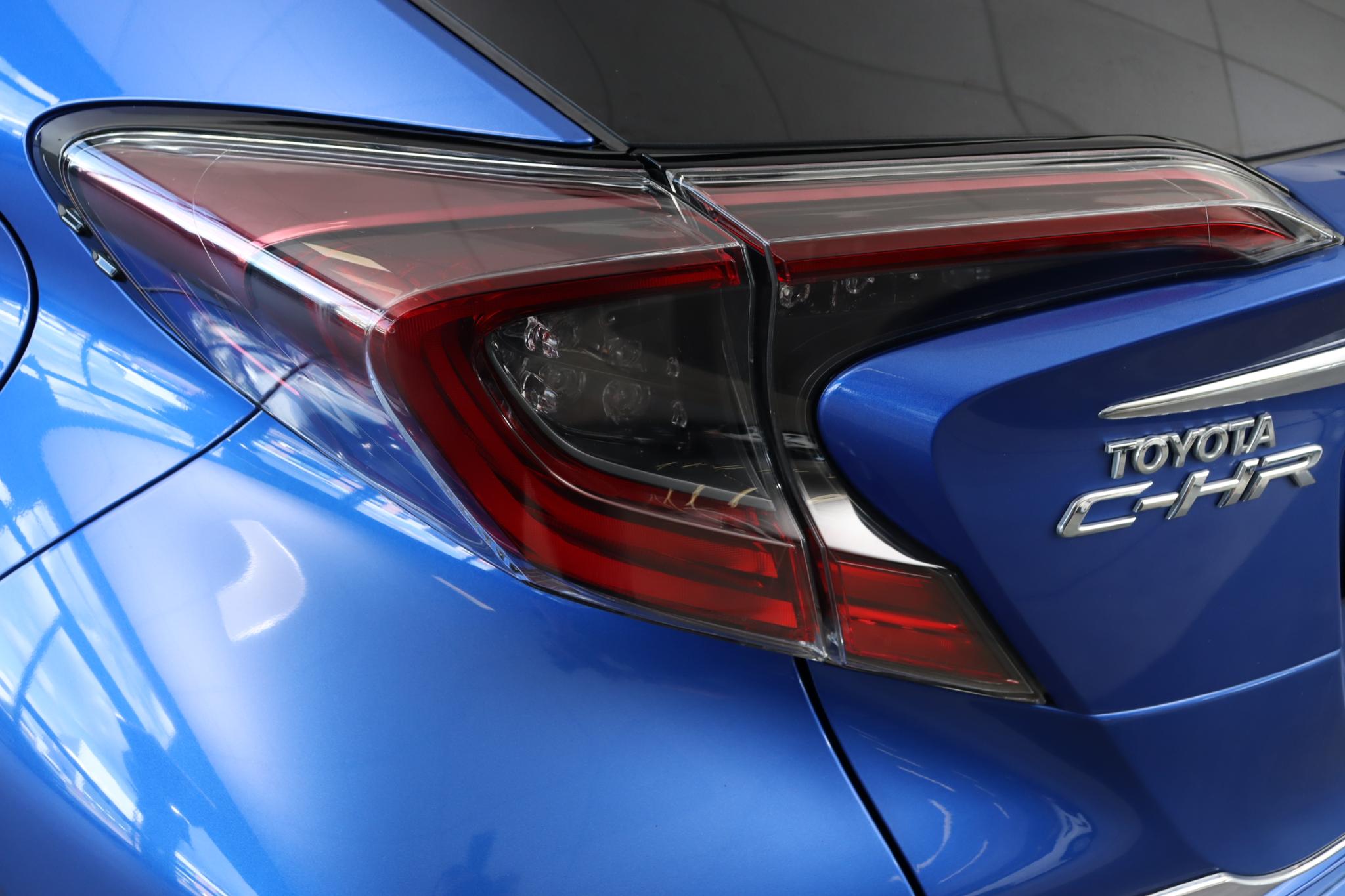 Foto van Toyota C-hr