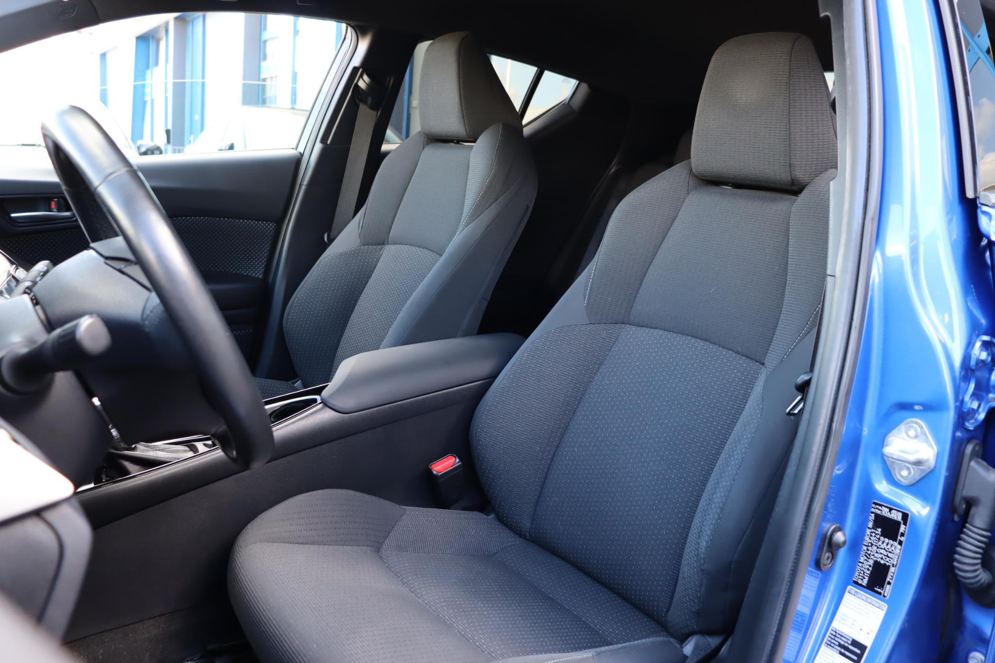 Foto van Toyota C-hr