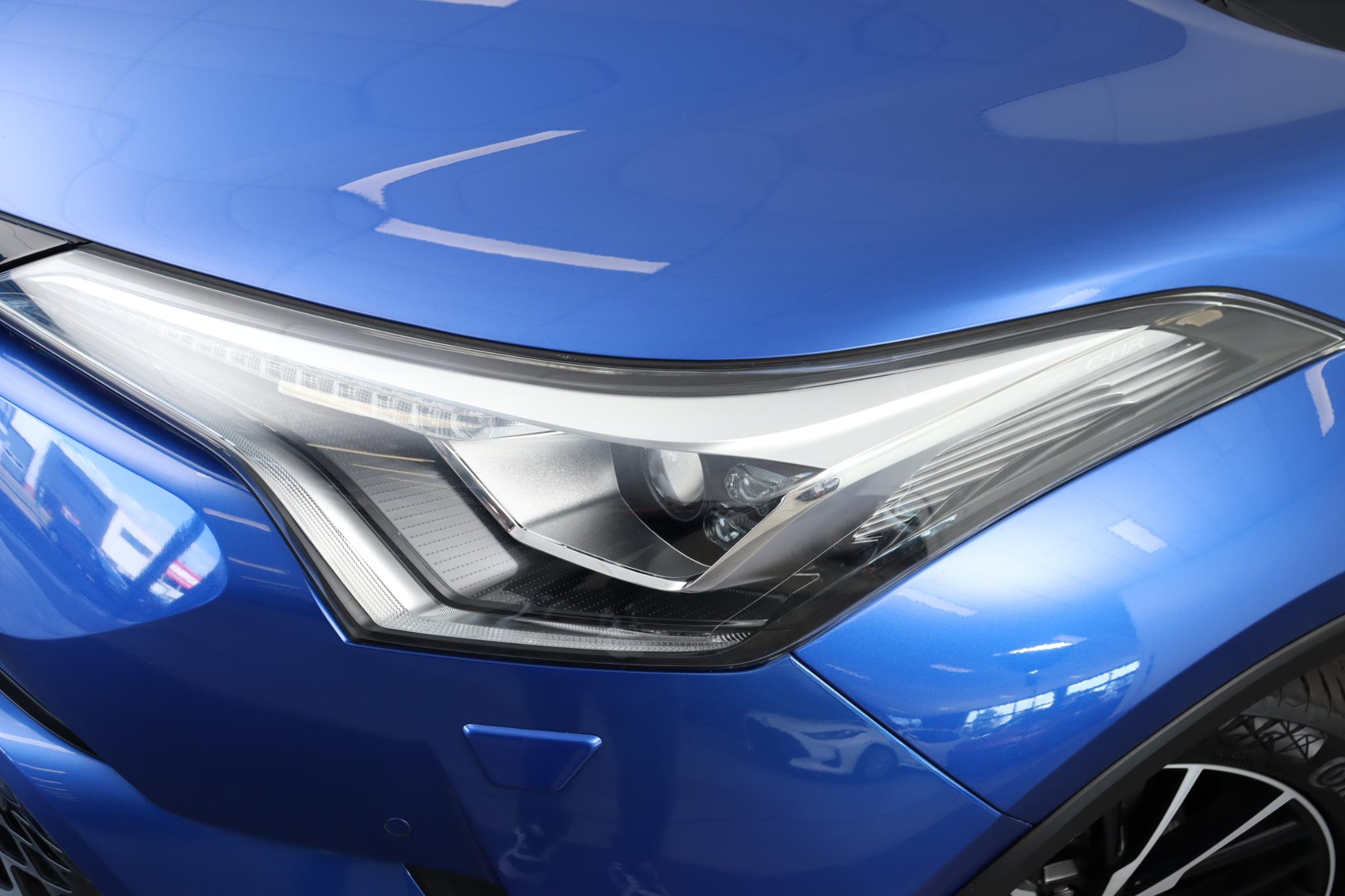 Foto van Toyota C-hr