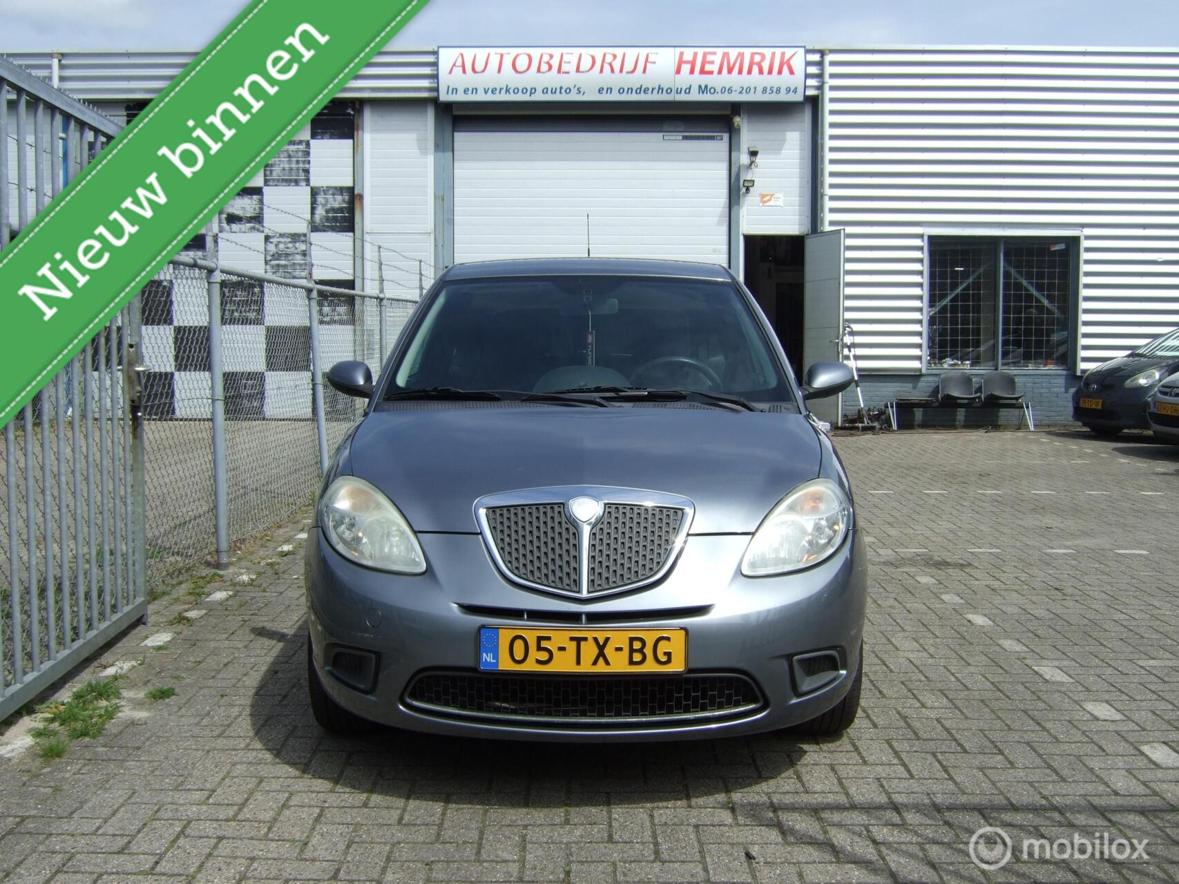 Lancia Lancia Ypsilon 1.4 Blue & Me 2007 - voorkant