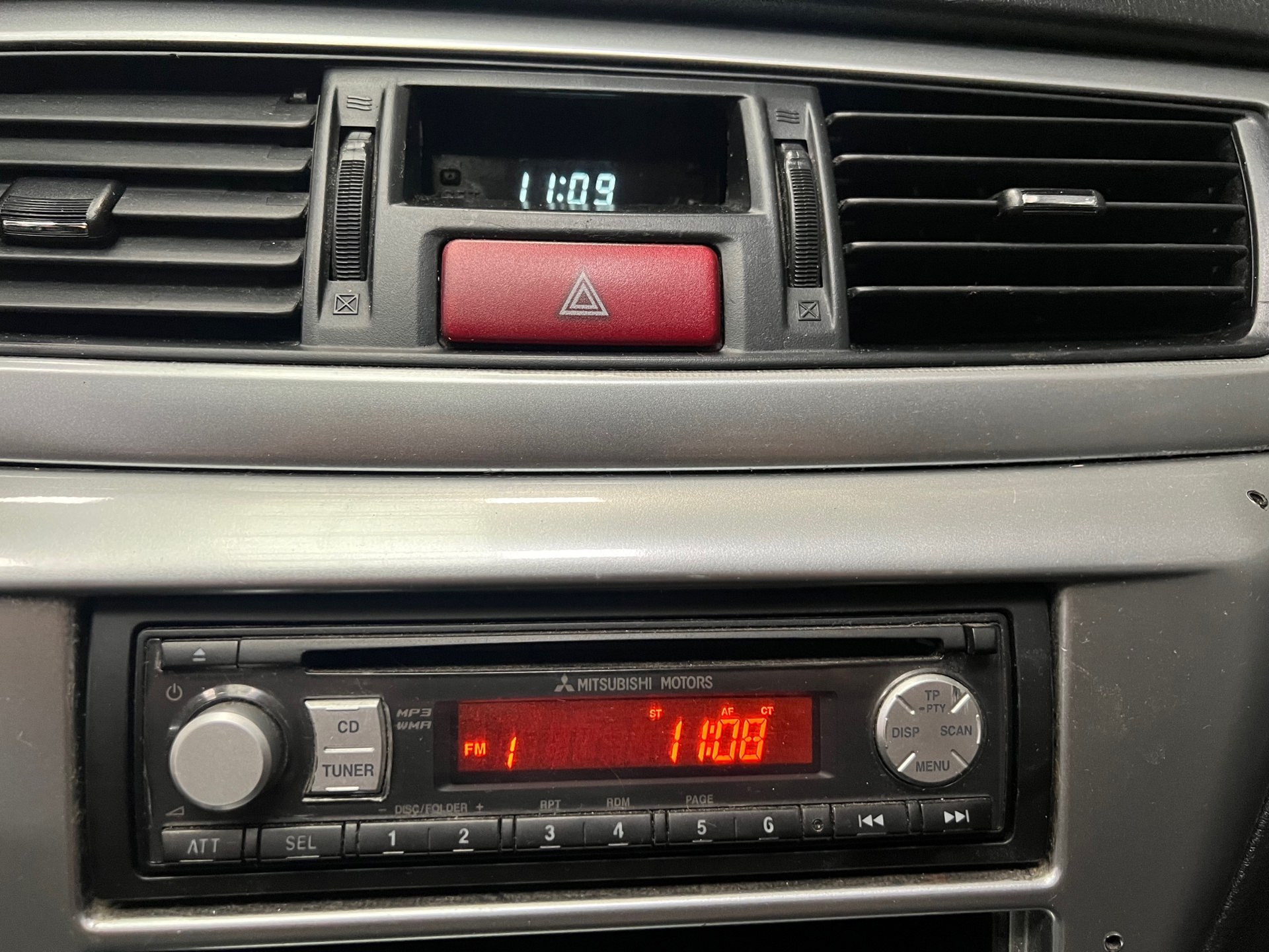 Foto van Mitsubishi Mitsubishi Lancer Wagon