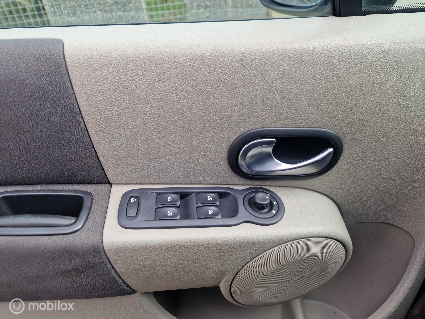 Foto van Renault Modus