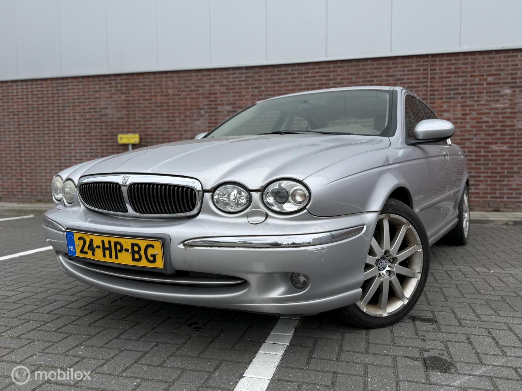Jaguar X-type 2.5 V6 Executive 2.5 V6 Executive Airco Automaat NAP Lees Tekst 2001 - voorkant