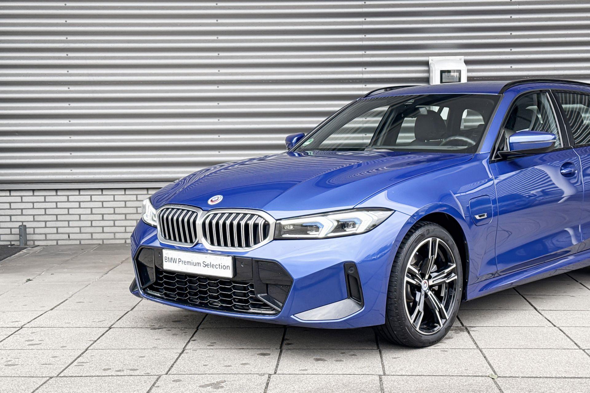 Foto van BMW 330e xDrive