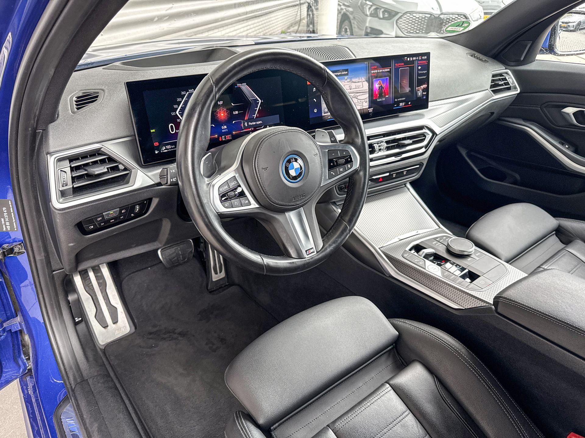 Foto van BMW 330e xDrive