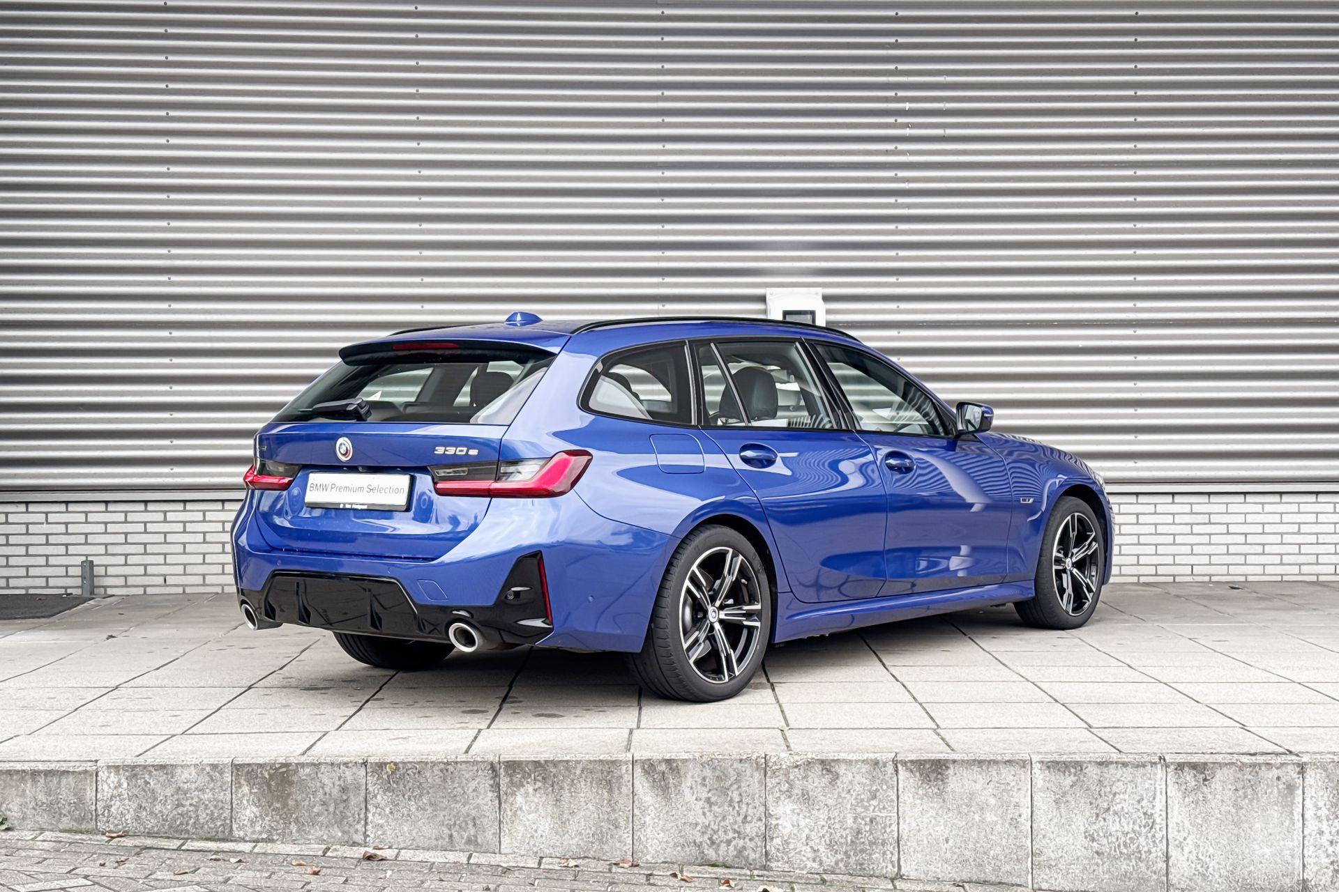 Foto van BMW 330e xDrive