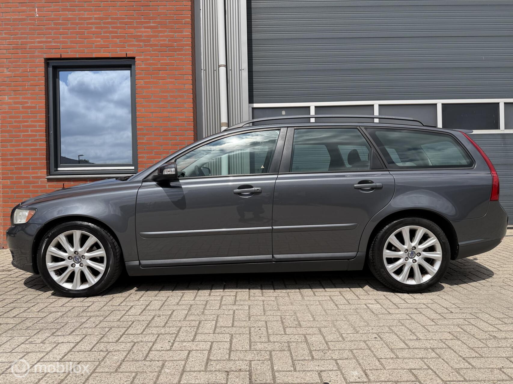 Foto van VOLVO V50