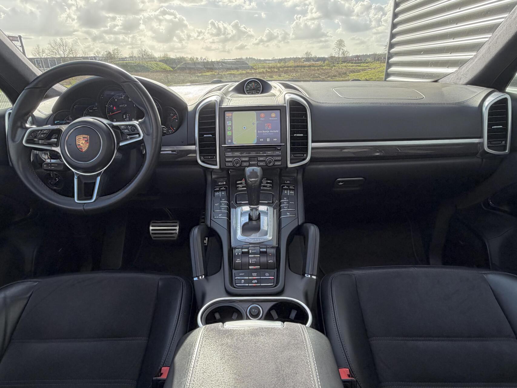 Foto van Porsche Cayenne GTS