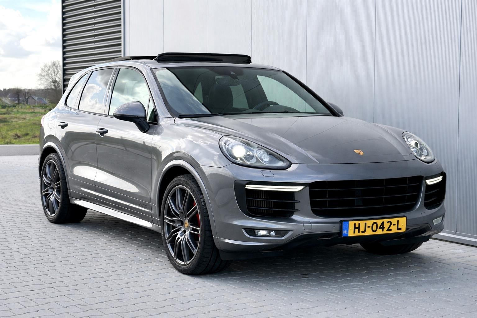 Foto van Porsche Cayenne GTS
