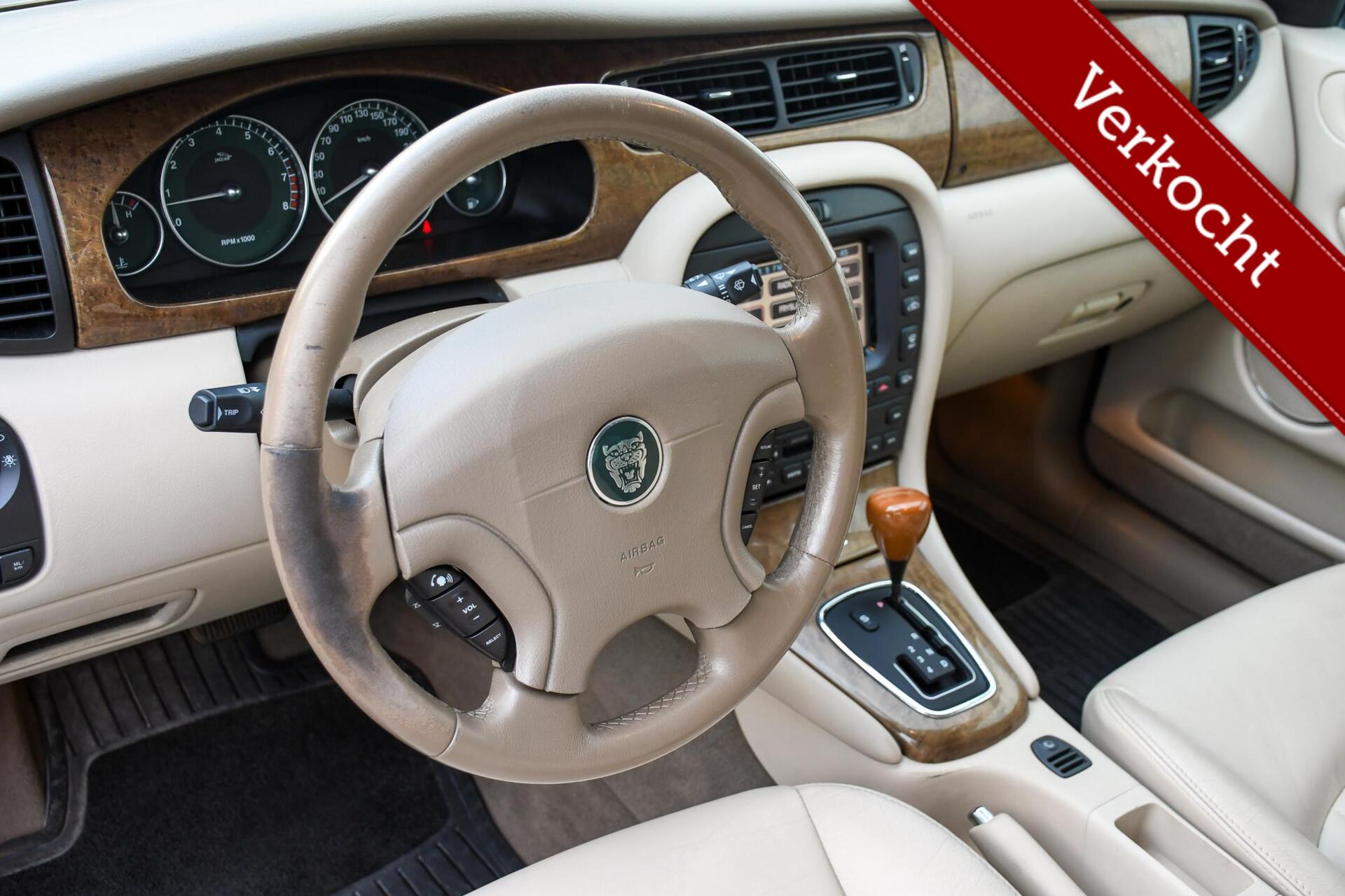 Foto van Jaguar X-type 2.5 V6 Executive