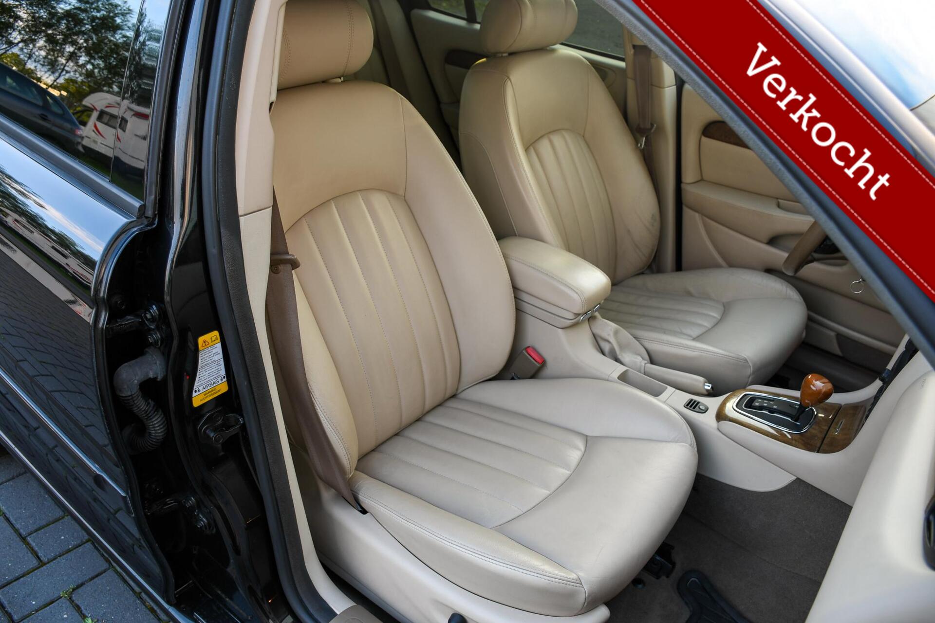 Foto van Jaguar X-type 2.5 V6 Executive