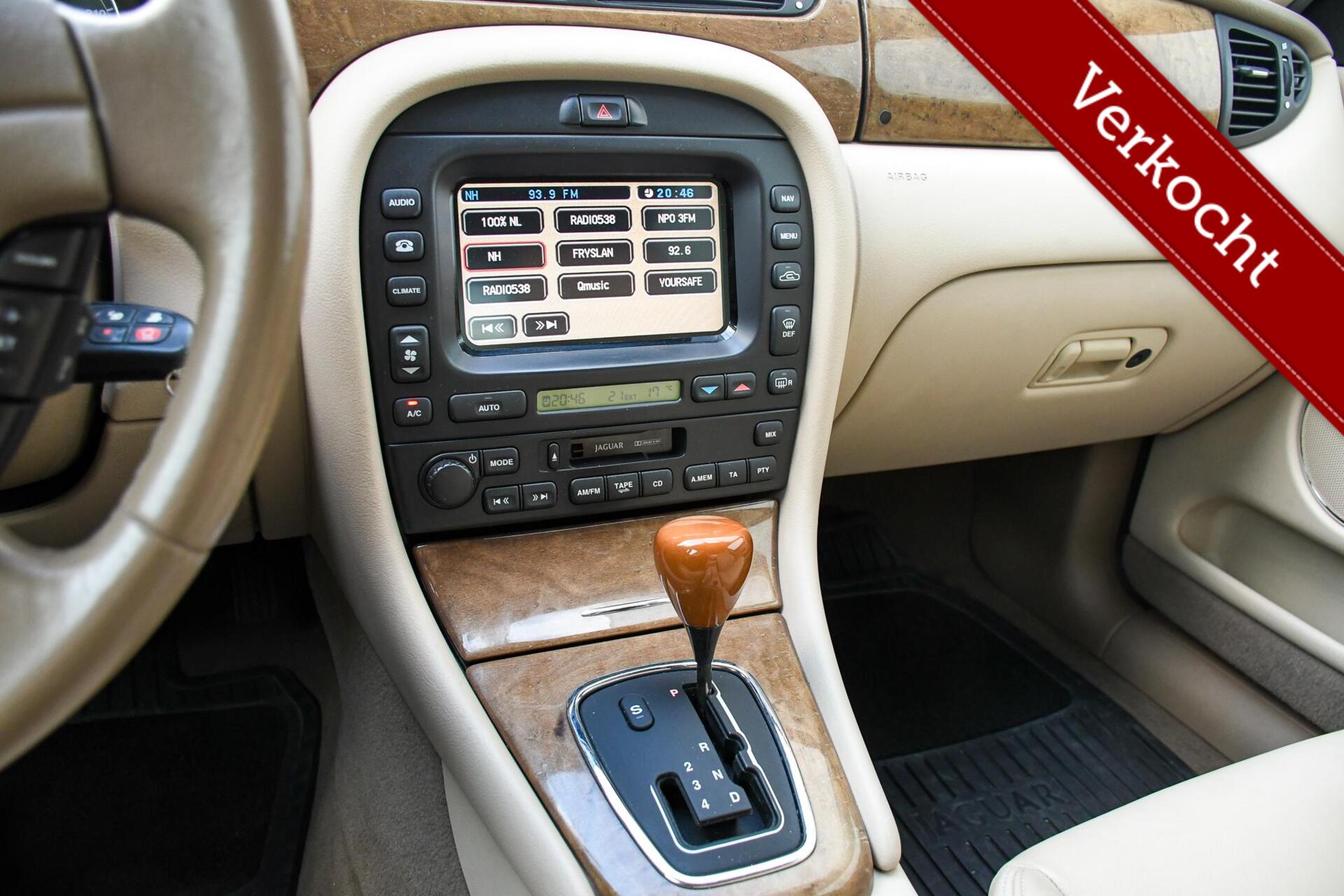 Foto van Jaguar X-type 2.5 V6 Executive