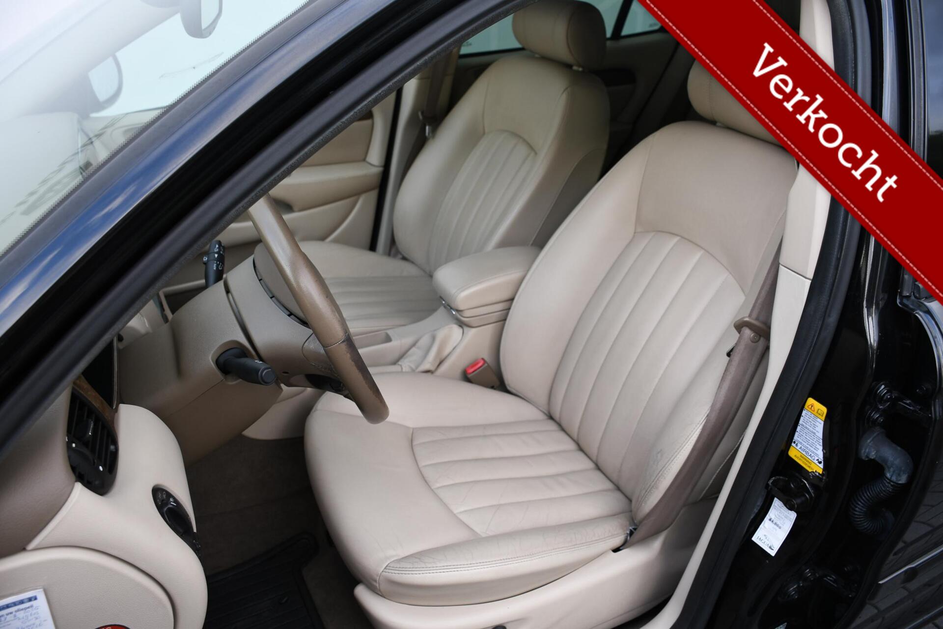 Foto van Jaguar X-type 2.5 V6 Executive