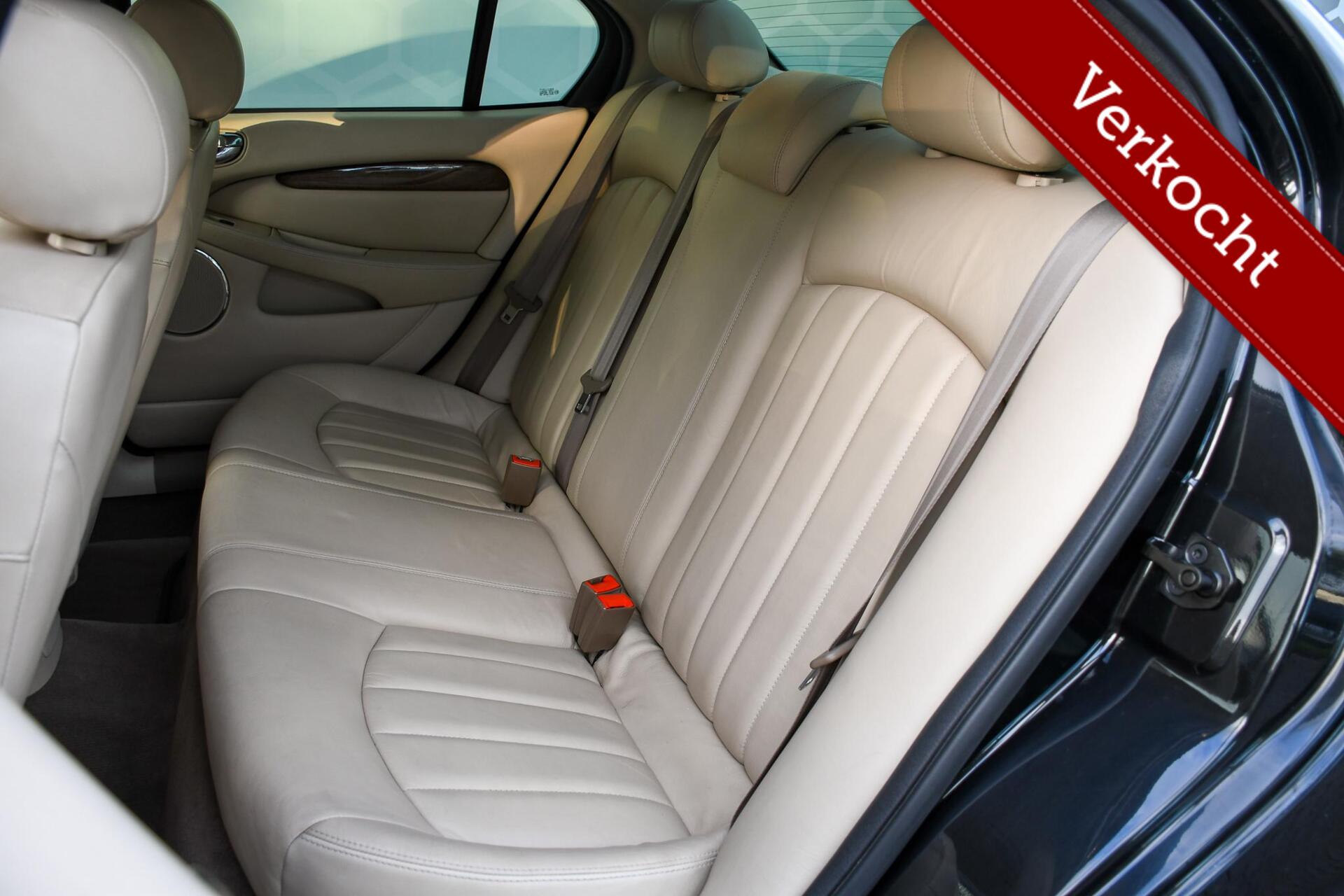 Foto van Jaguar X-type 2.5 V6 Executive