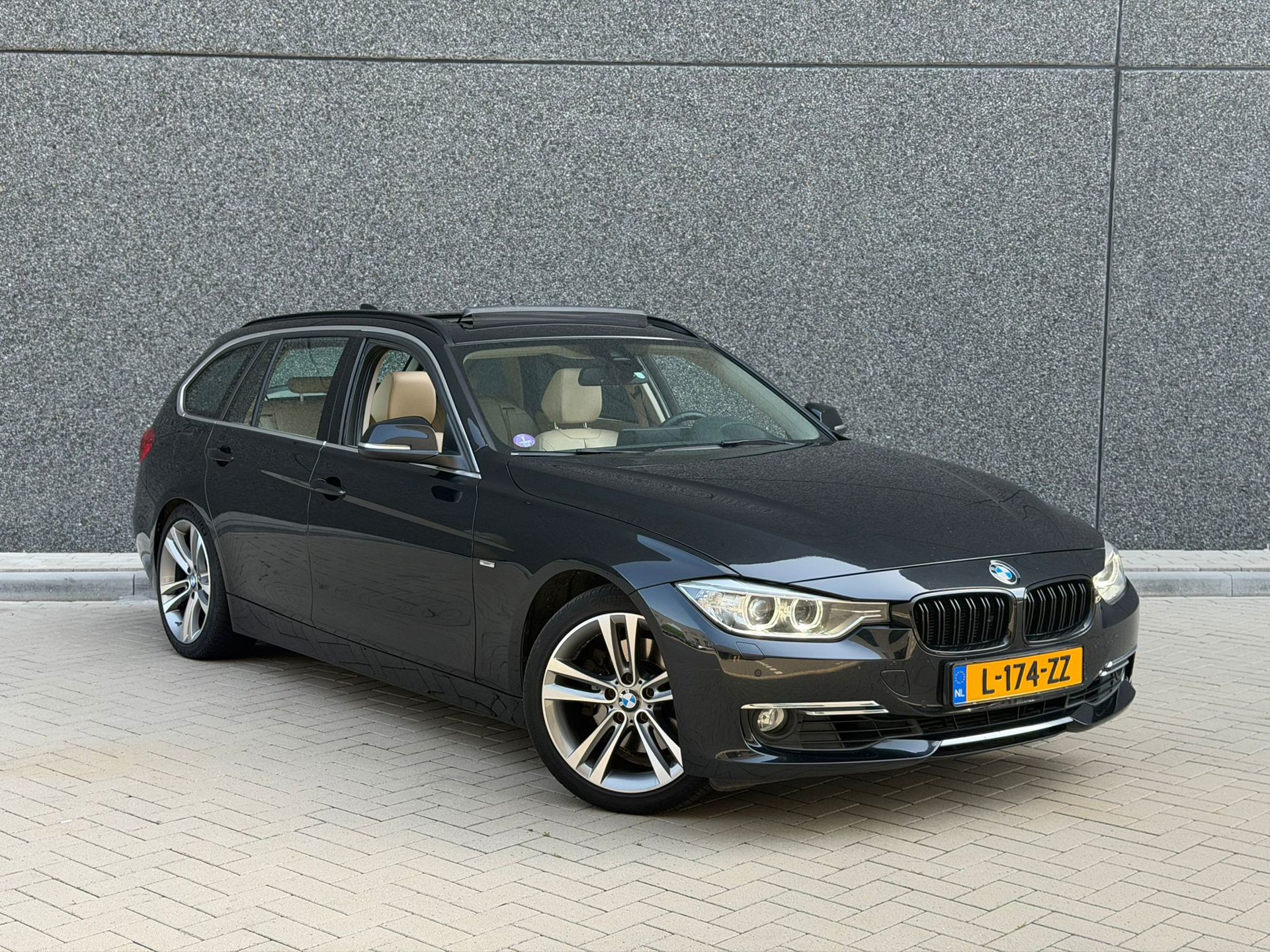 Foto van BMW 328i