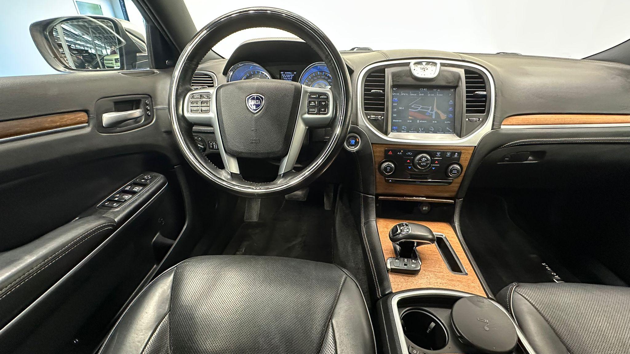 Foto van Lancia Thema