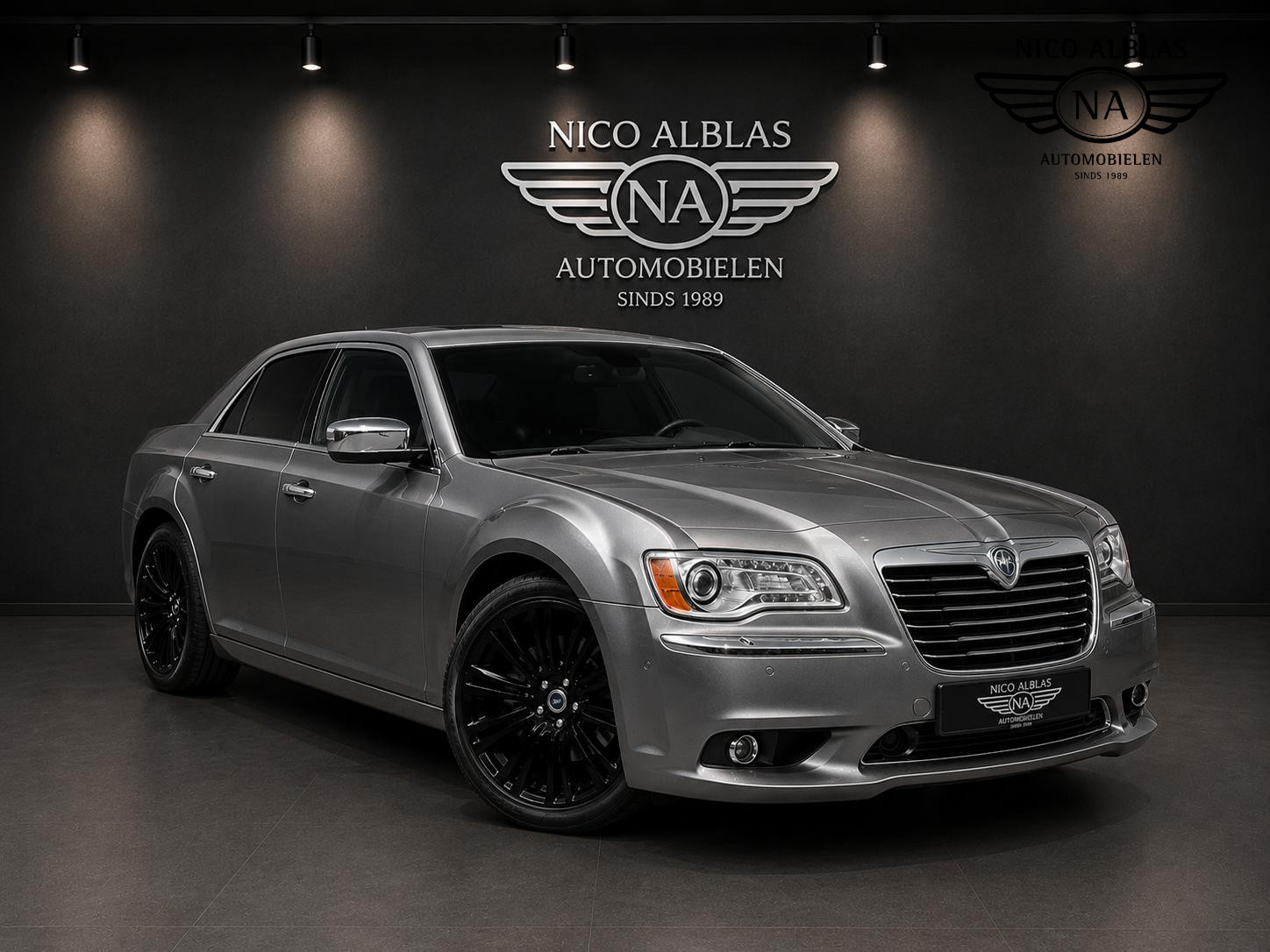 Lancia Thema 3.6 V6 Executive 2012 - voorkant