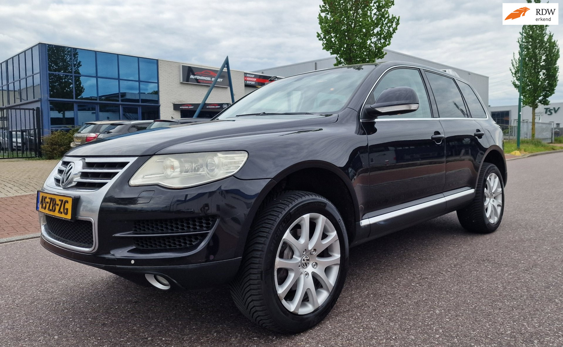 Volkswagen Touareg 3.6 V6 Highline 4WD AUT NAVI PSENOR LEDER 2 X SLEUTELS 2008 - voorkant