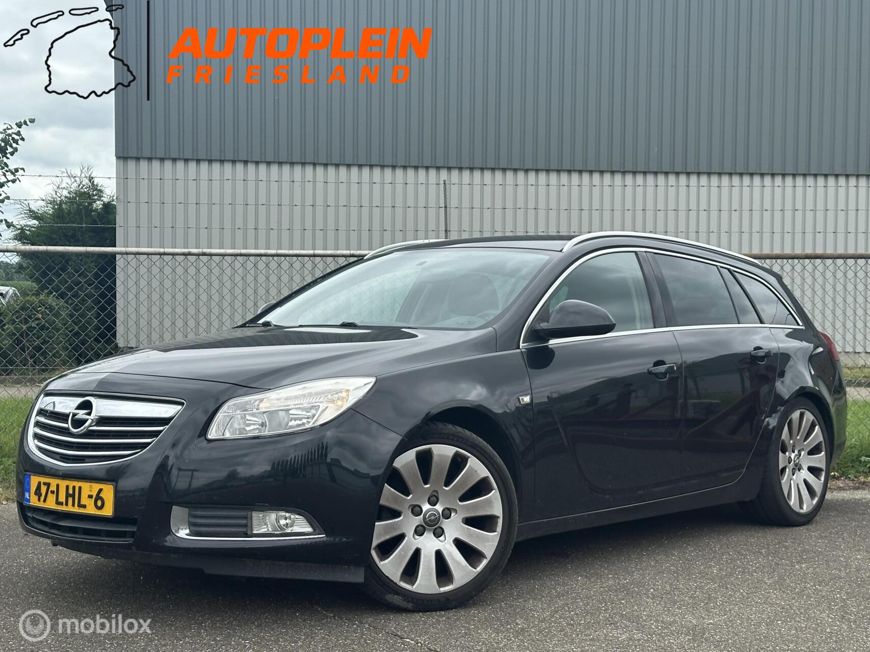 Opel Insignia Sports Tourer 1.6 T Cosmo|APK 4/27|Trekhaak 2010 - voorkant