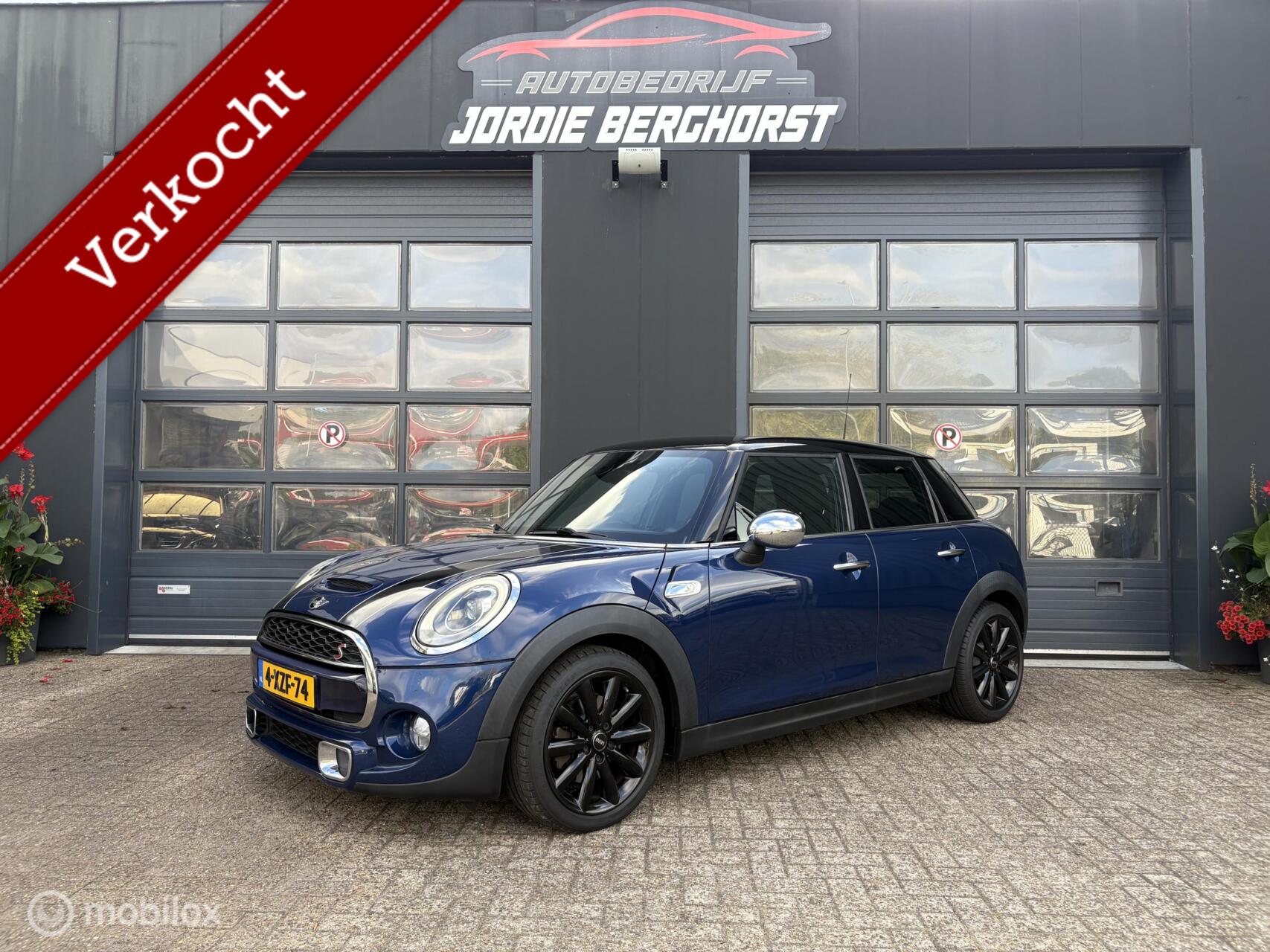 Foto van MINI COOPER S