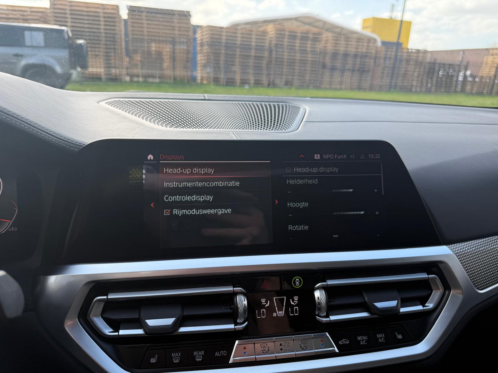 Foto van BMW 330i