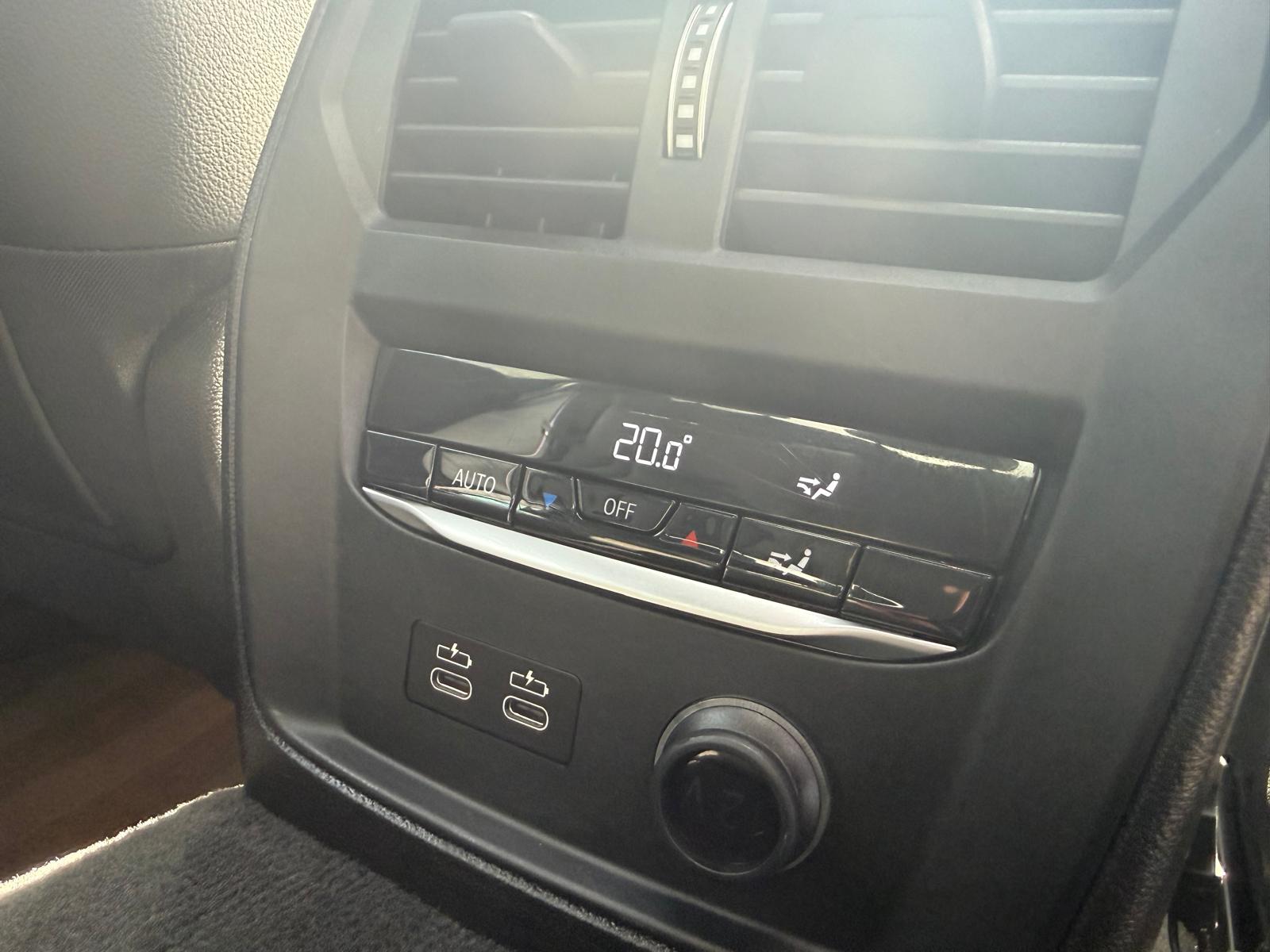 Foto van BMW 330i