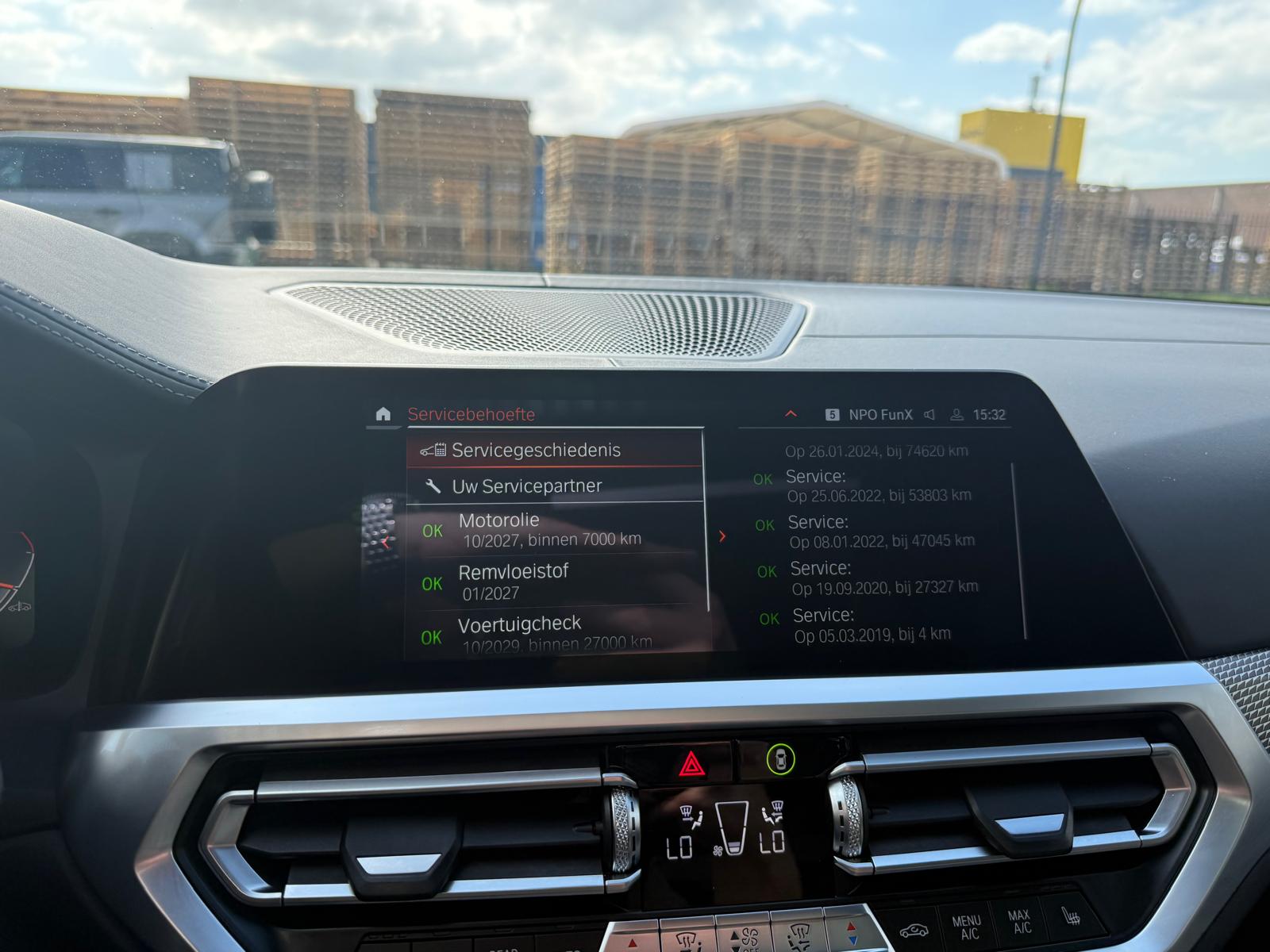 Foto van BMW 330i