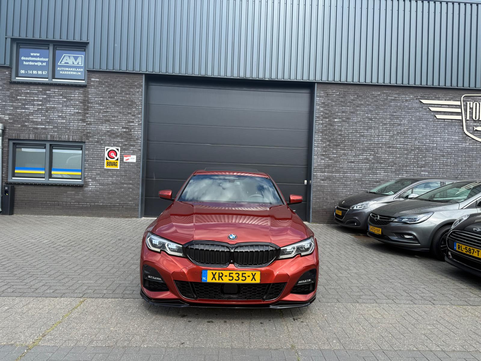 Foto van BMW 330i