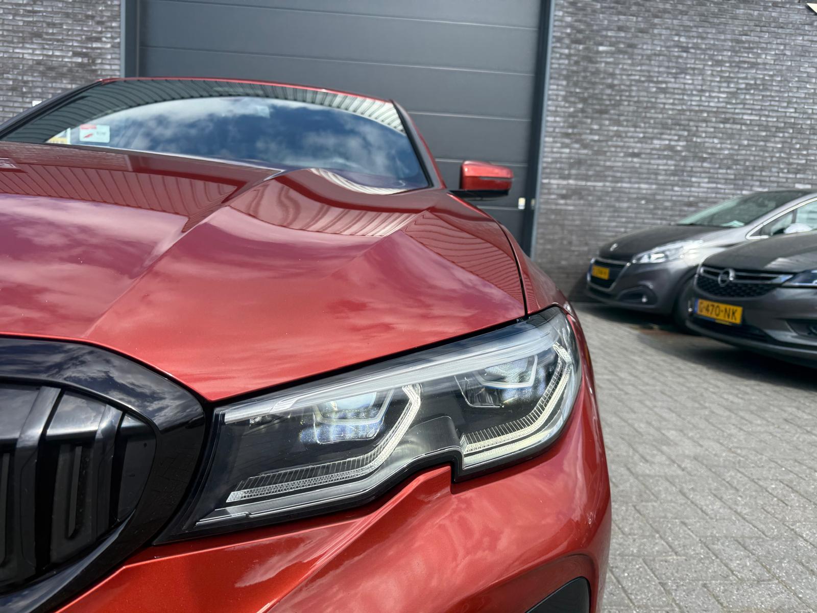 Foto van BMW 330i