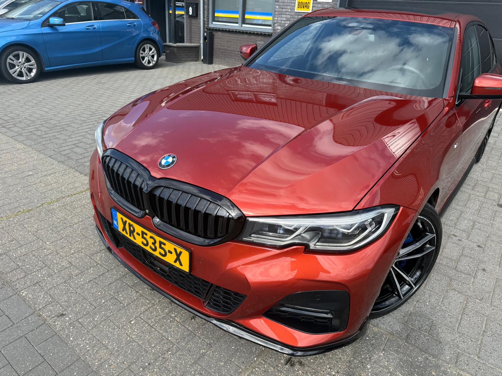 Foto van BMW 330i