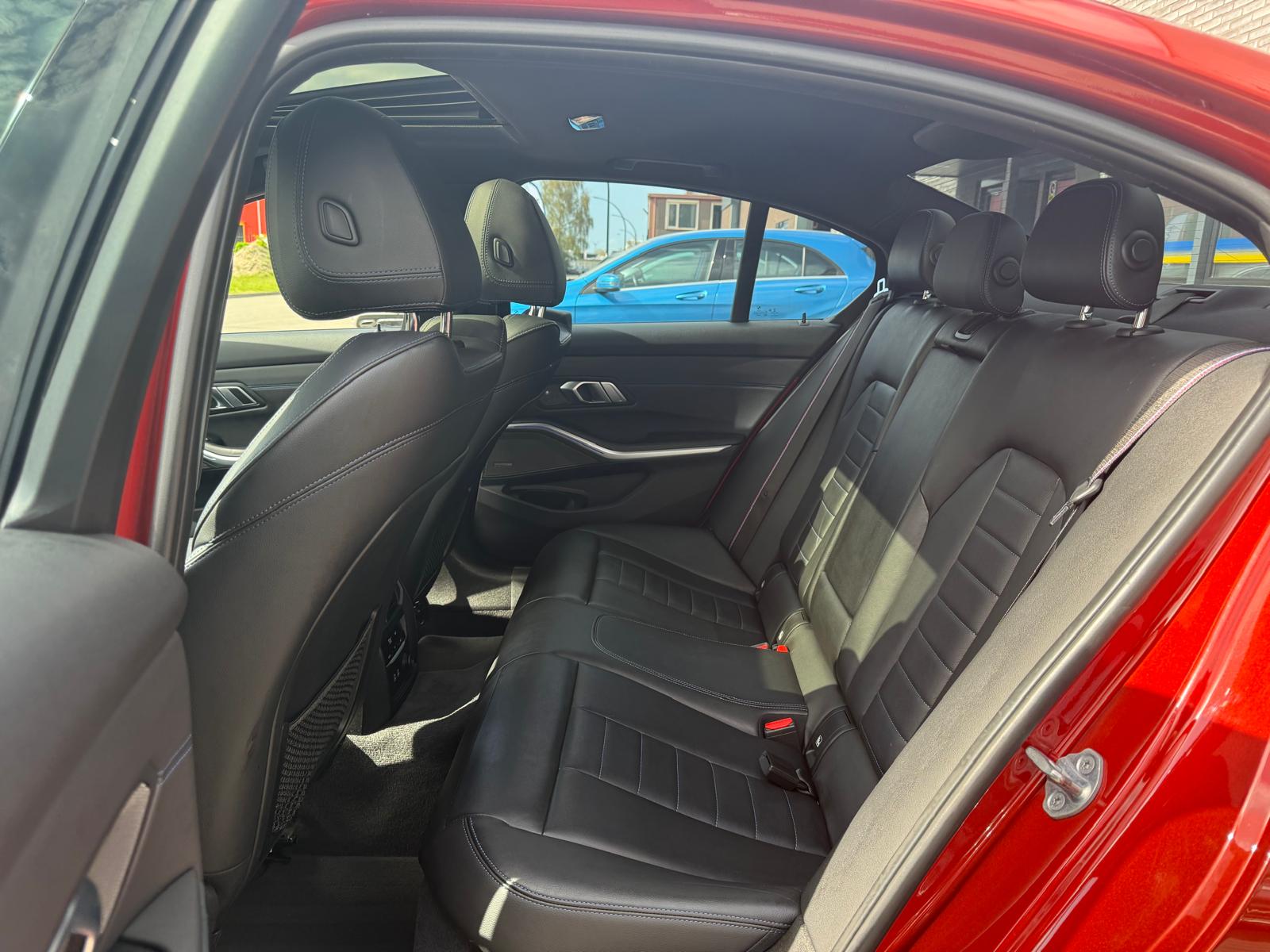 Foto van BMW 330i