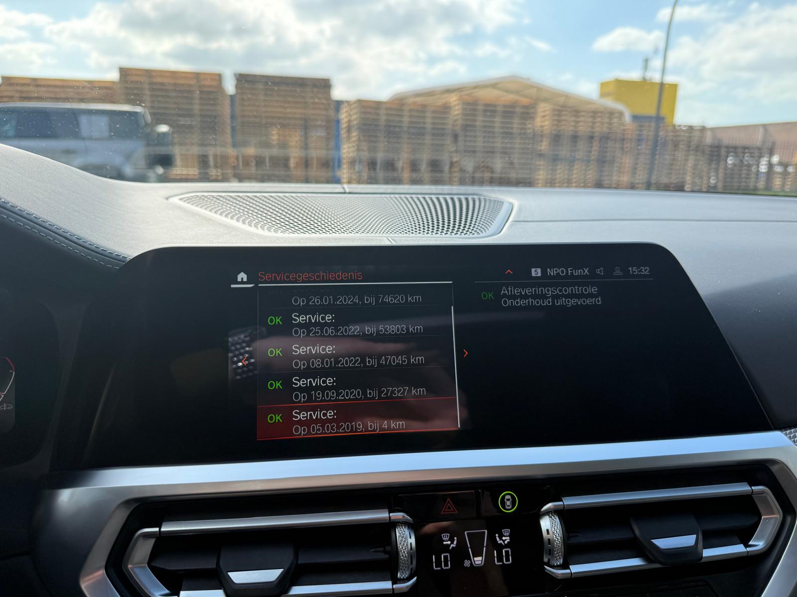 Foto van BMW 330i