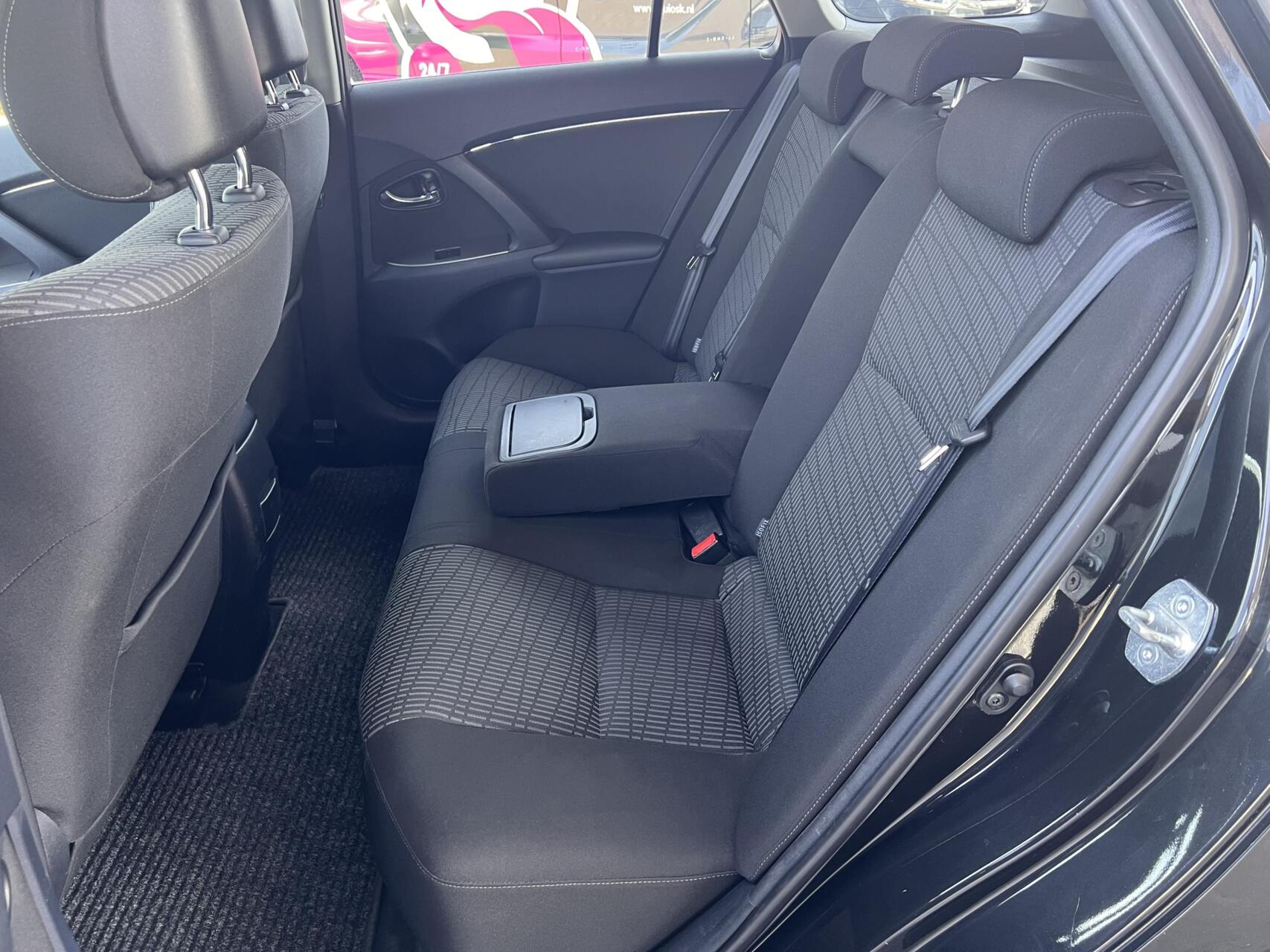 Foto van Toyota Toyota Avensis