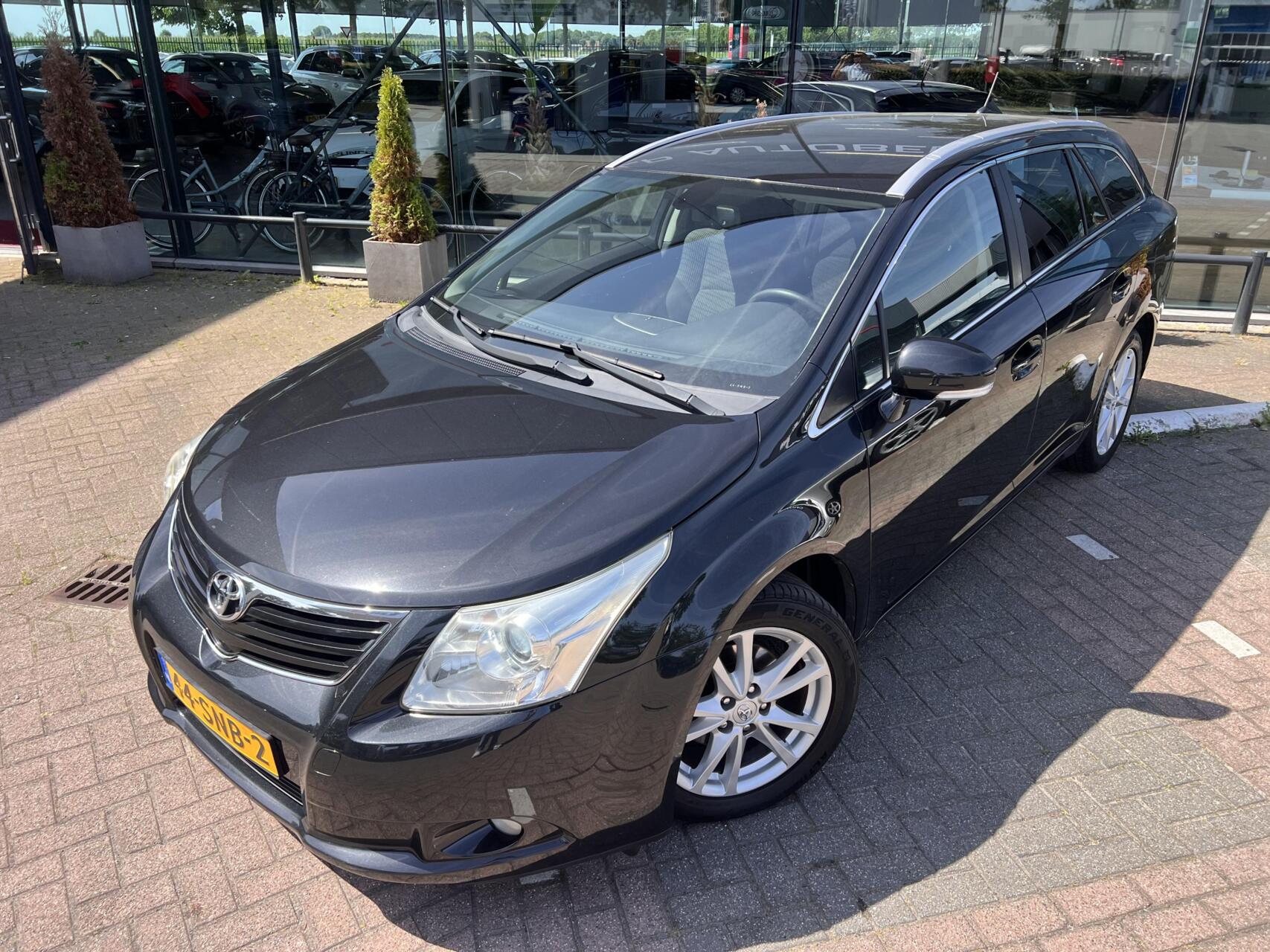Foto van Toyota Toyota Avensis
