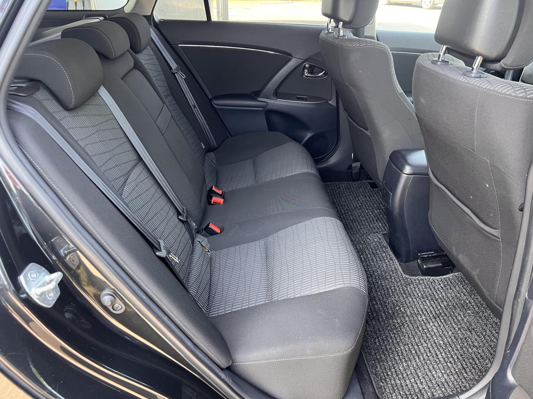 Foto van Toyota Toyota Avensis