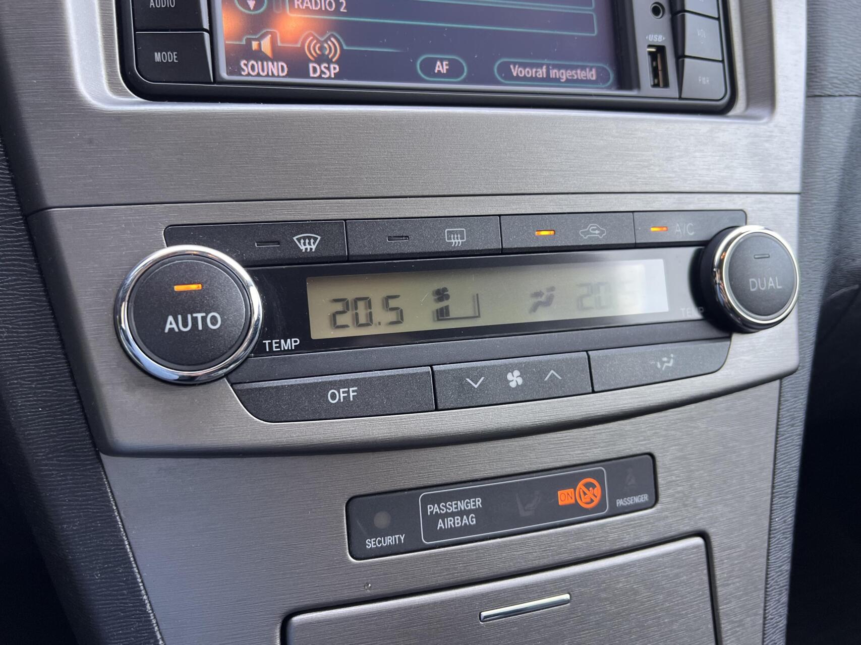 Foto van Toyota Toyota Avensis