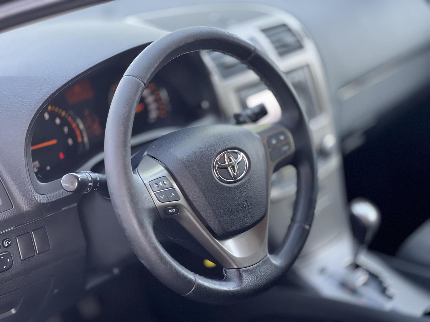 Foto van Toyota Toyota Avensis