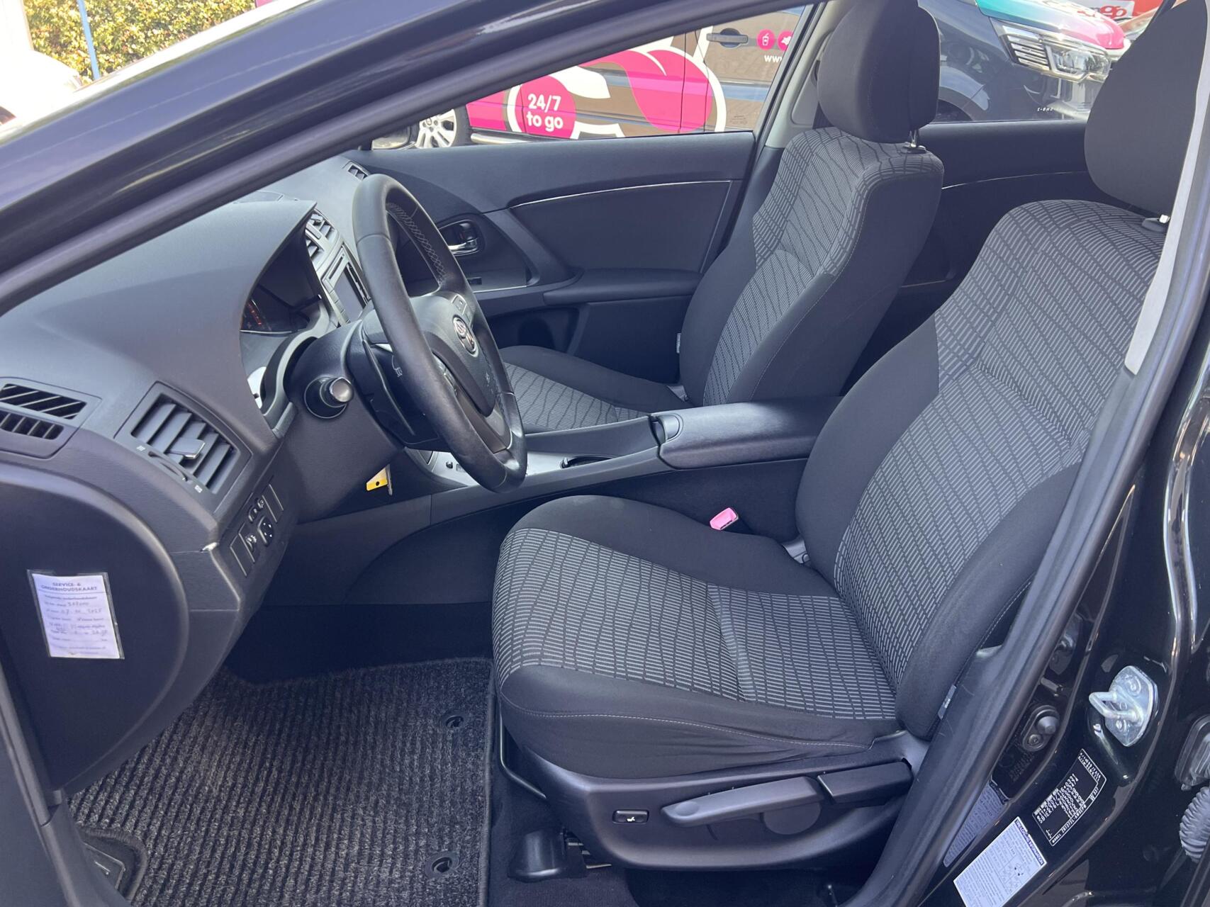 Foto van Toyota Toyota Avensis