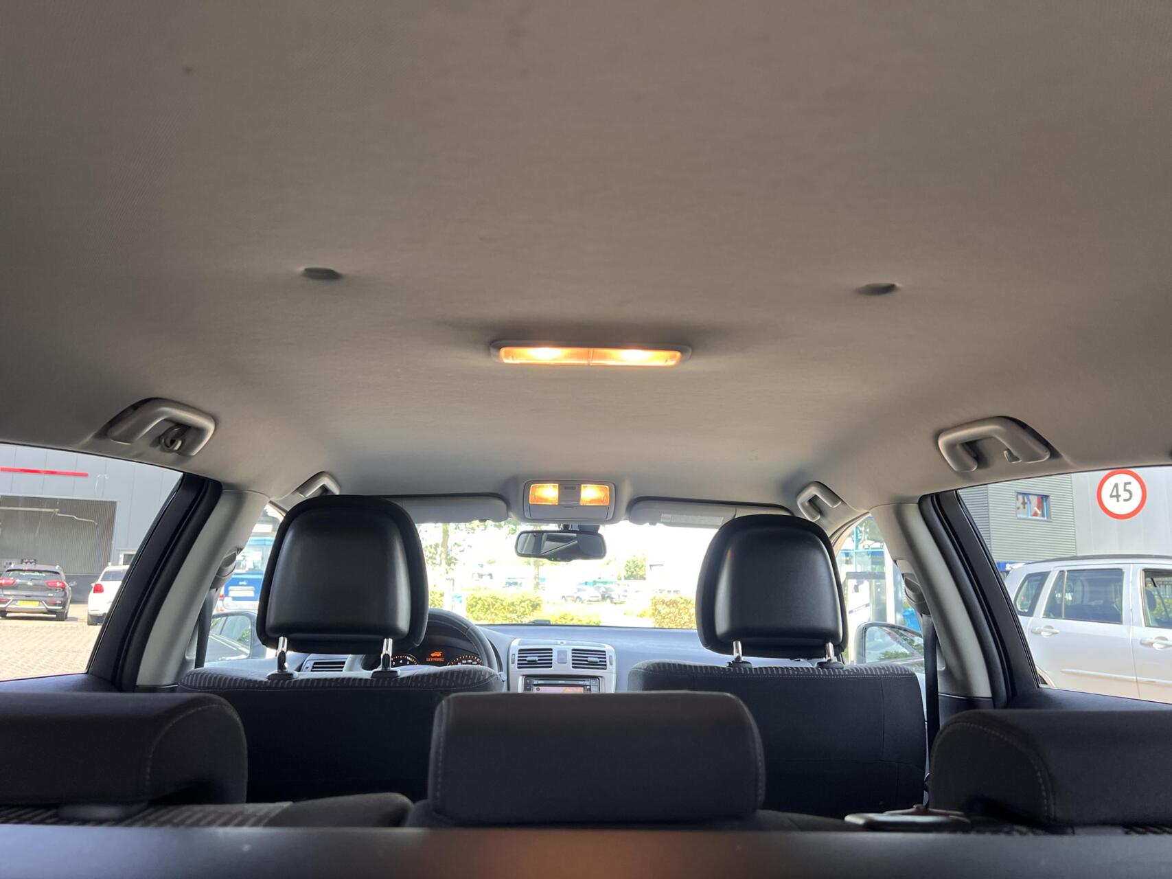 Foto van Toyota Toyota Avensis